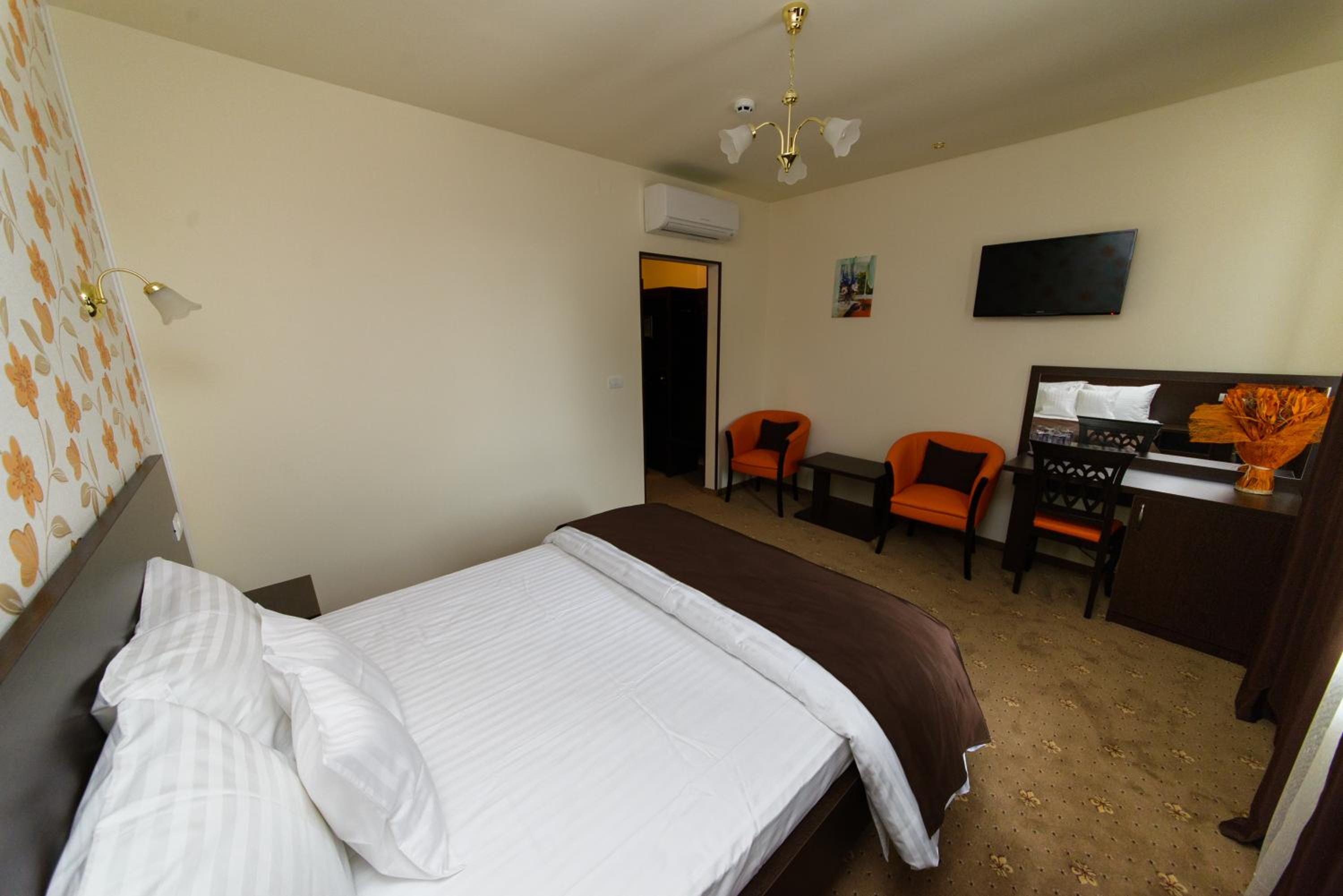Double Room - Photo 4