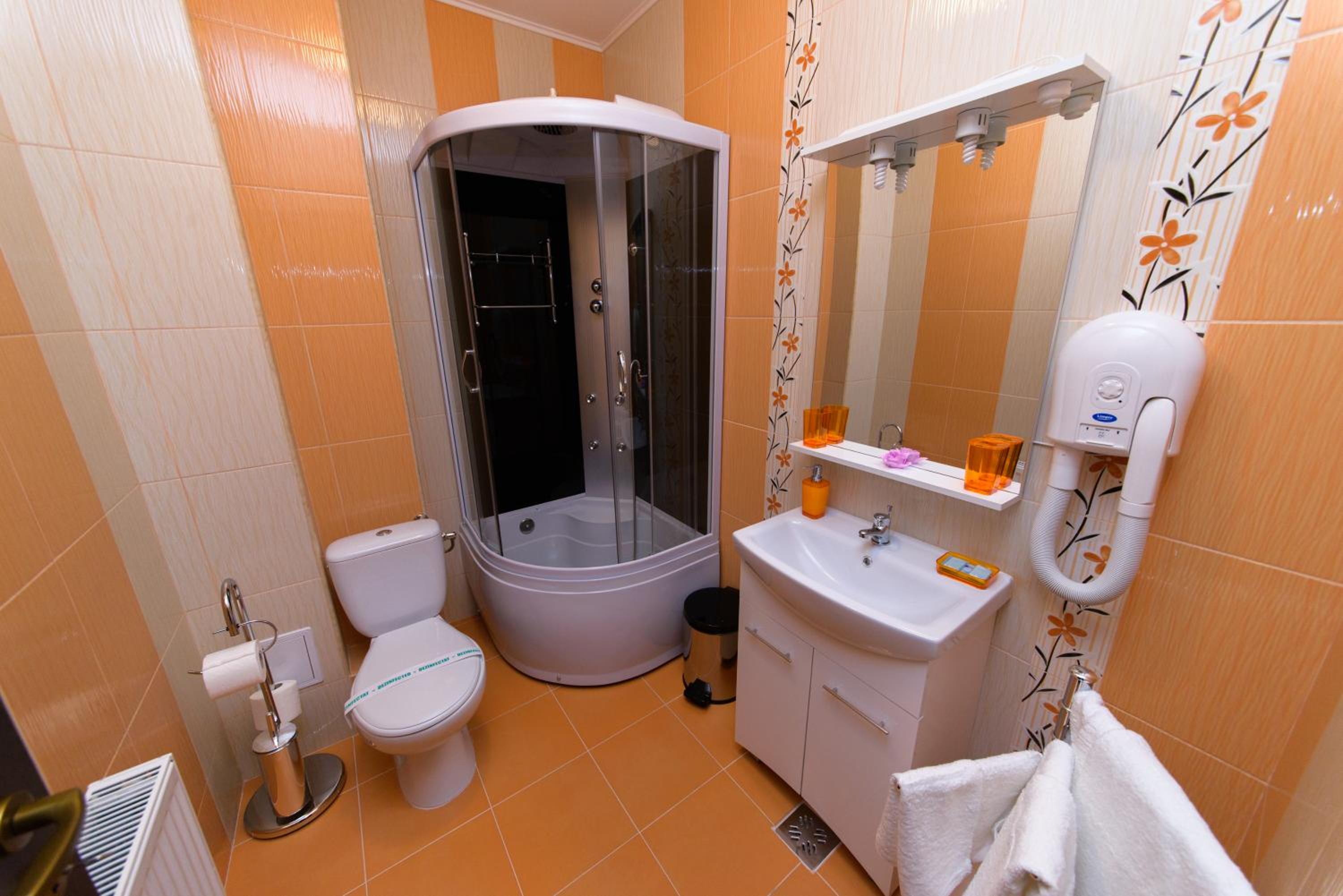 Double Room - Photo 3