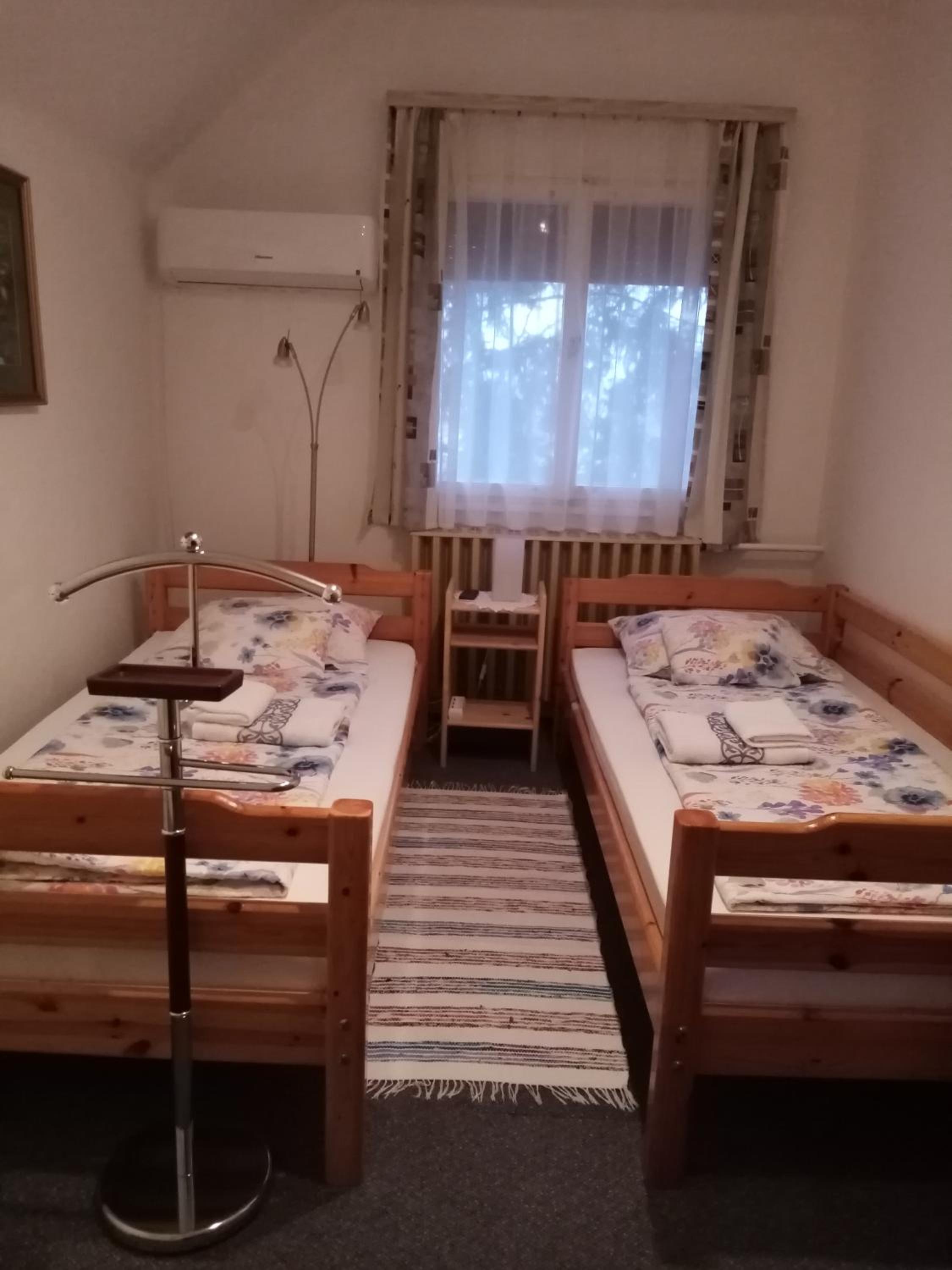 Twin Room with Shared Bathroom photo 2