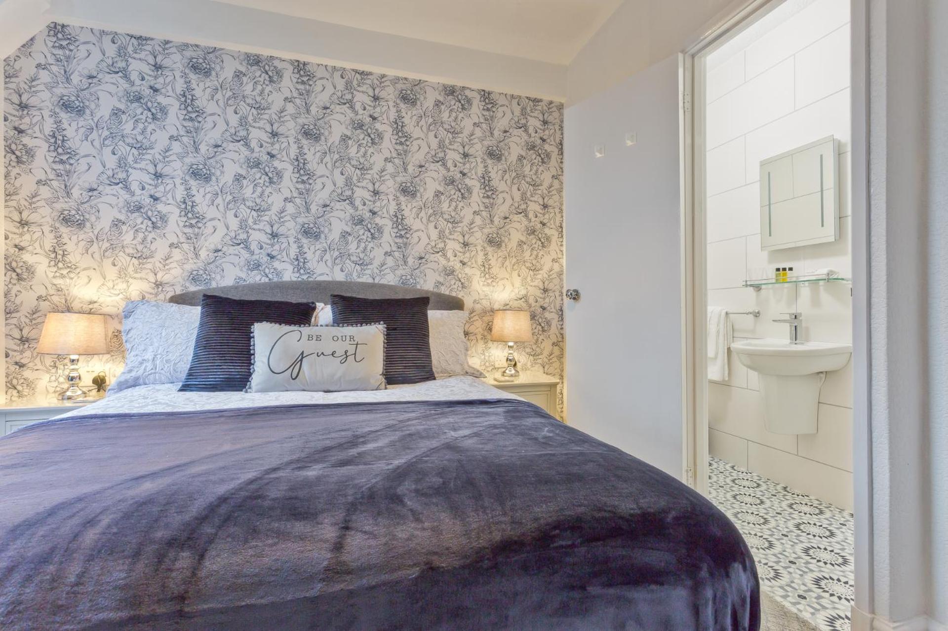Small Double Room photo 2