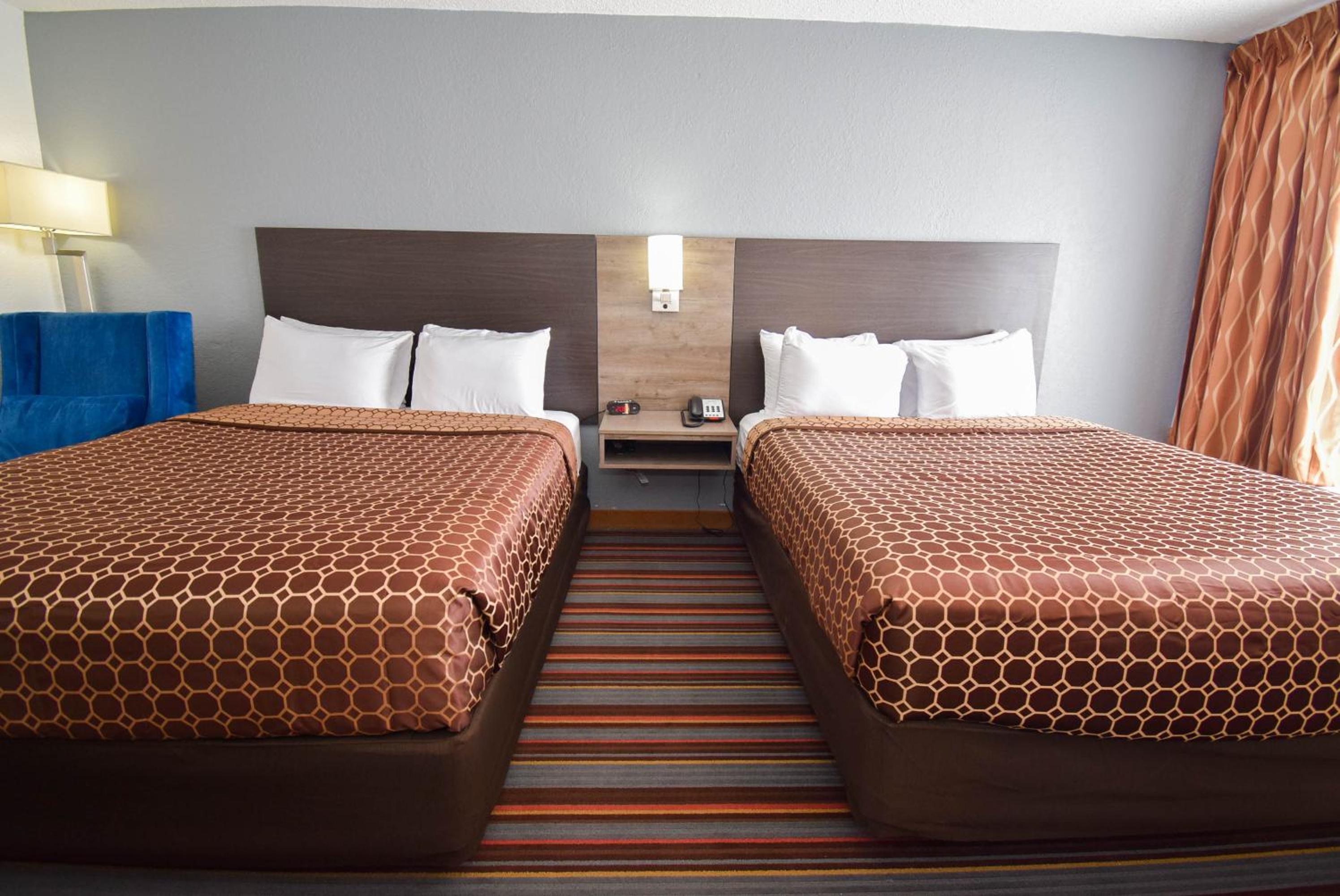 Standard Queen Room with Two Queen Beds - Non Smoking  - Photo 1