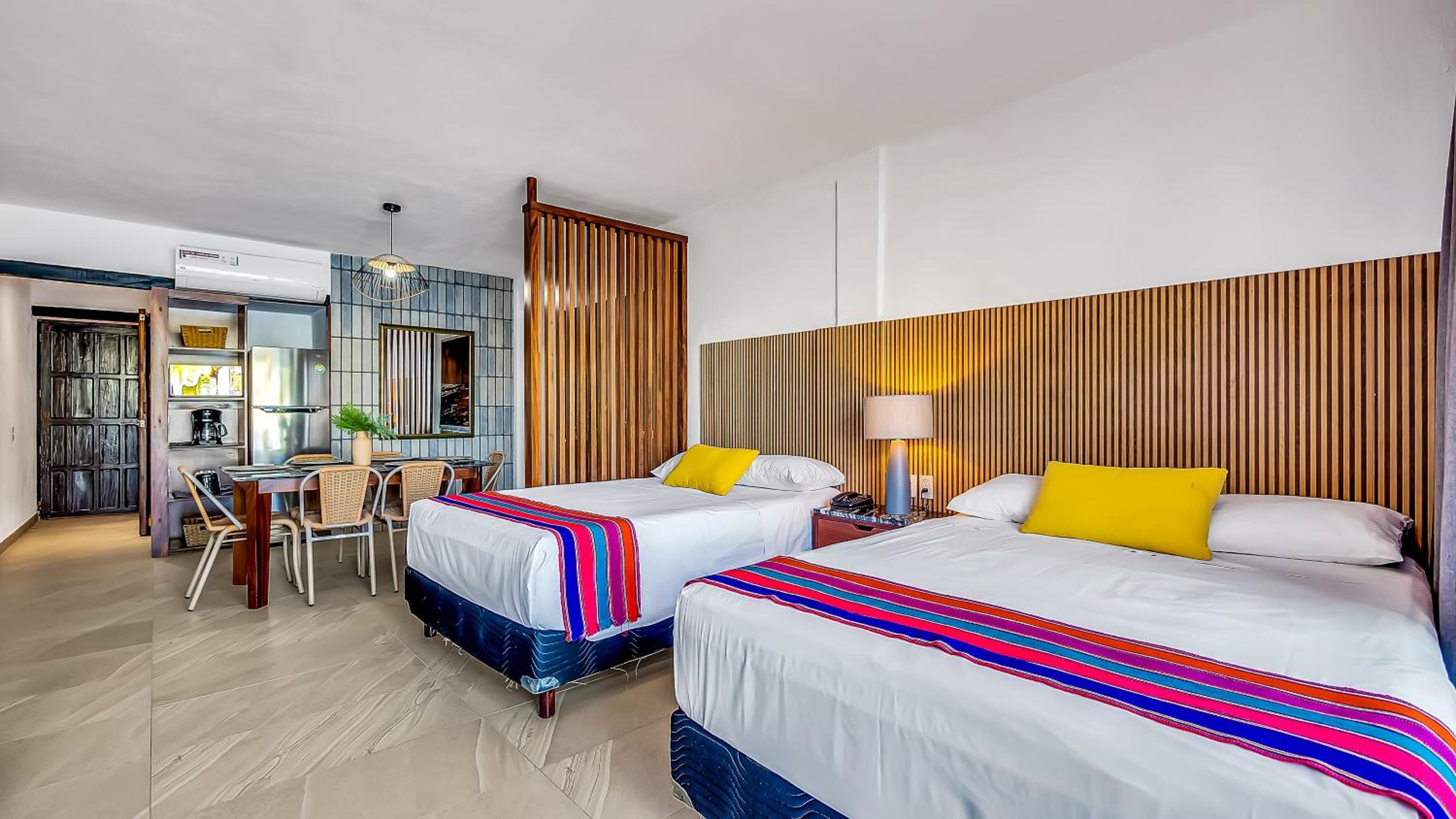 Two-Bedroom Suite with Terrace - Photo 7