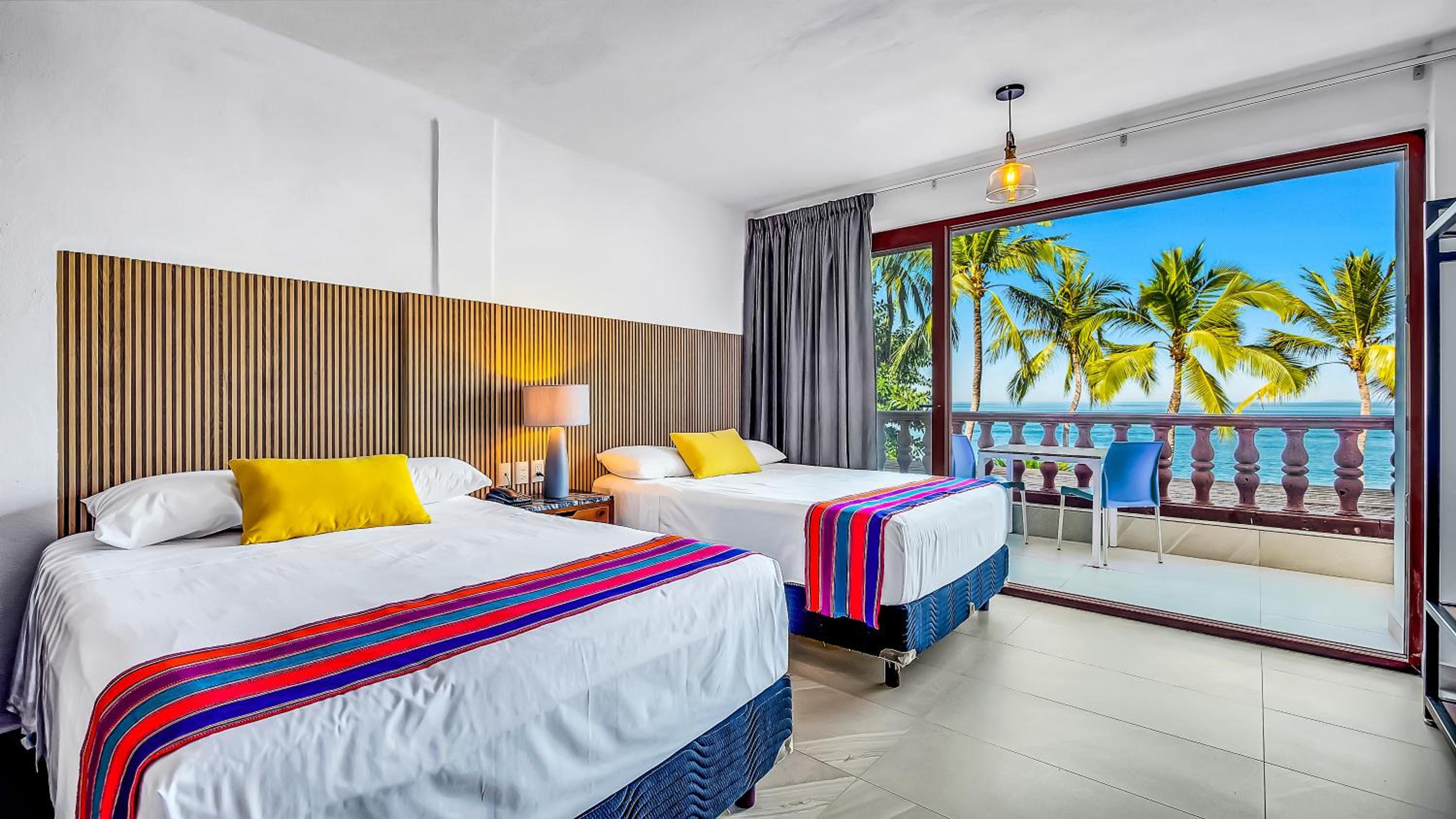 Two-Bedroom Suite with Terrace - Photo 12