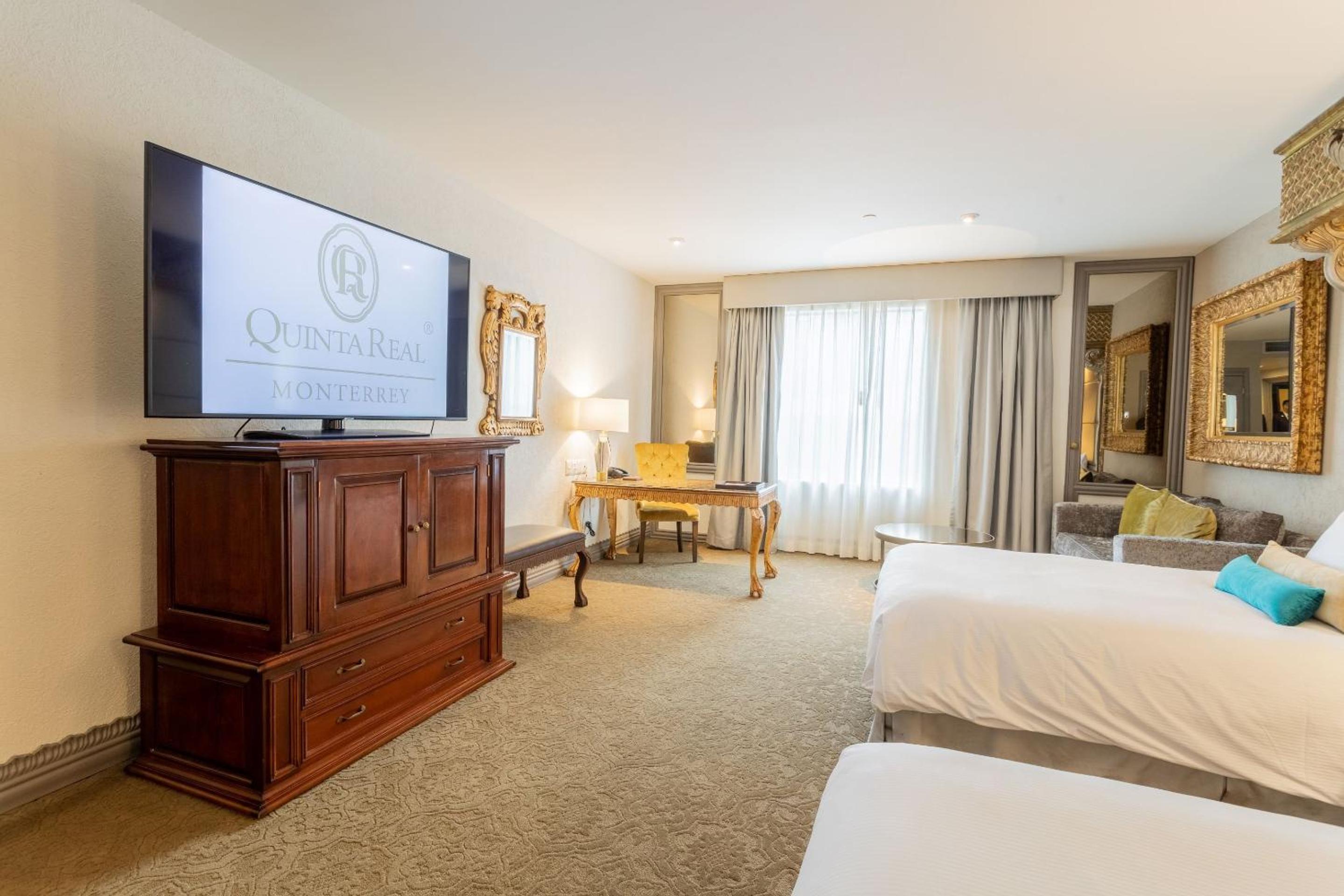 Gran Clase Executive Tower Two Beds - Photo 4