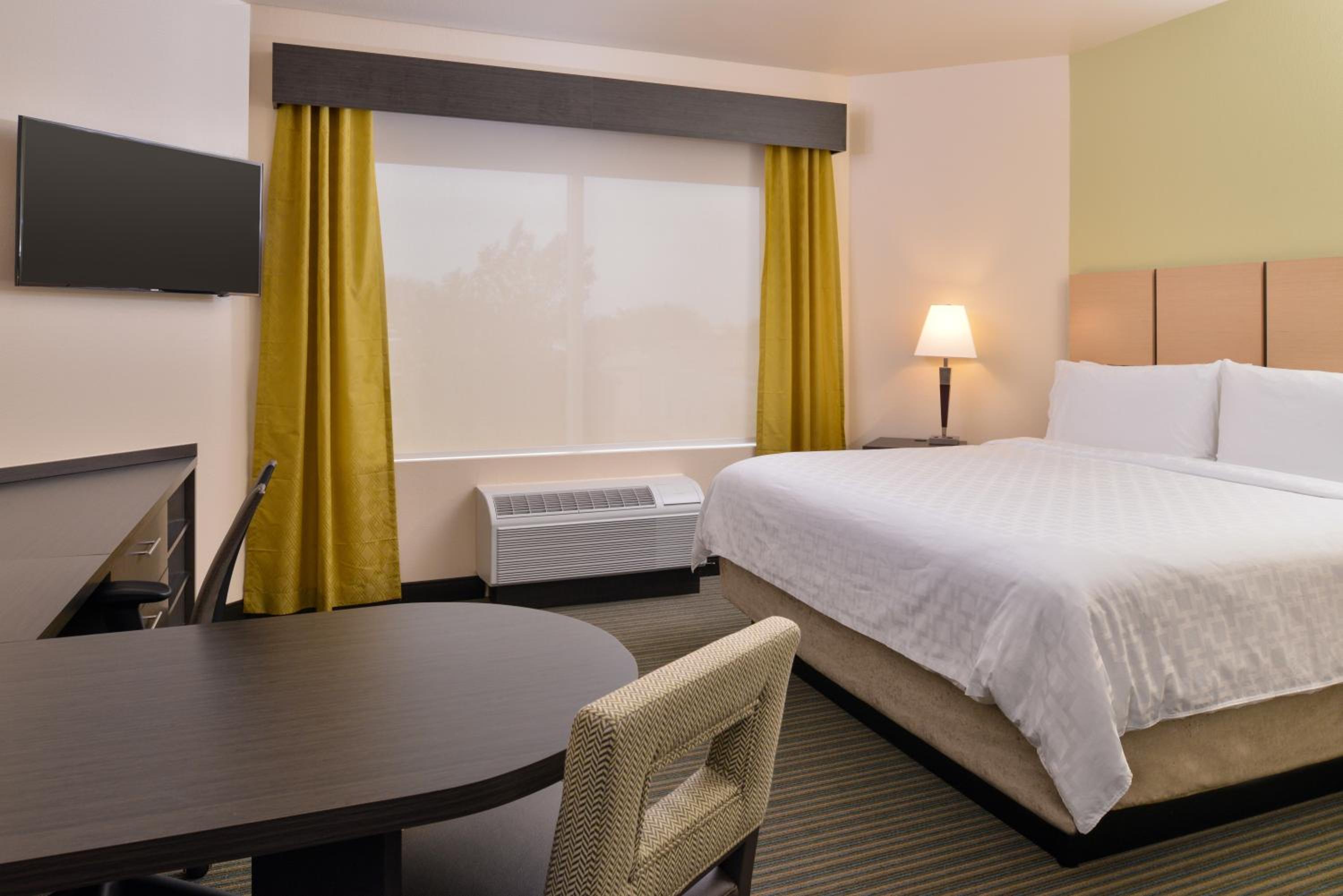King Studio Suite - Photo 4