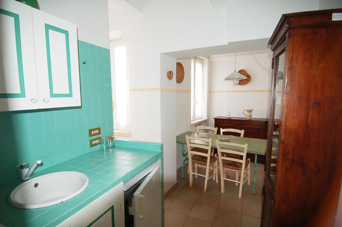 Suite (4 Adults) - Photo 10