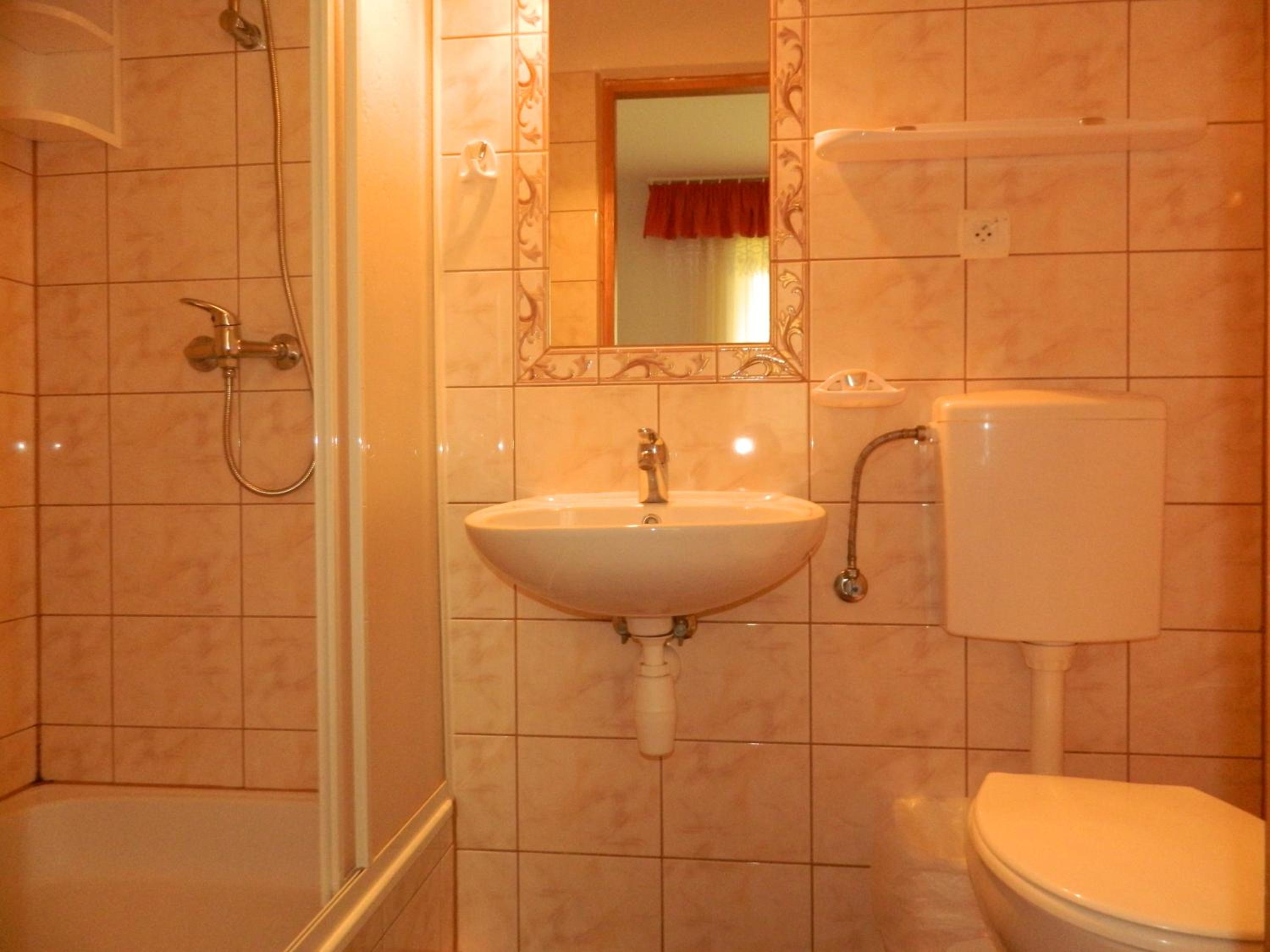 Triple Room with Balcony - Photo 2