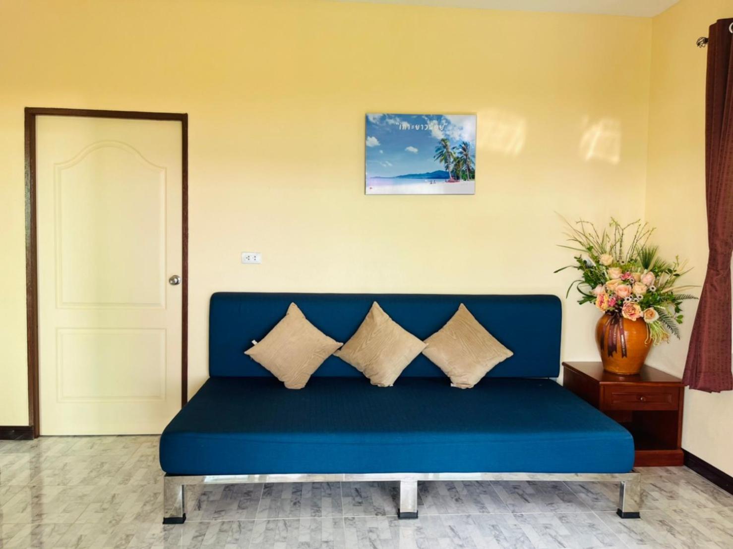 Two-Bedroom House - Photo 15