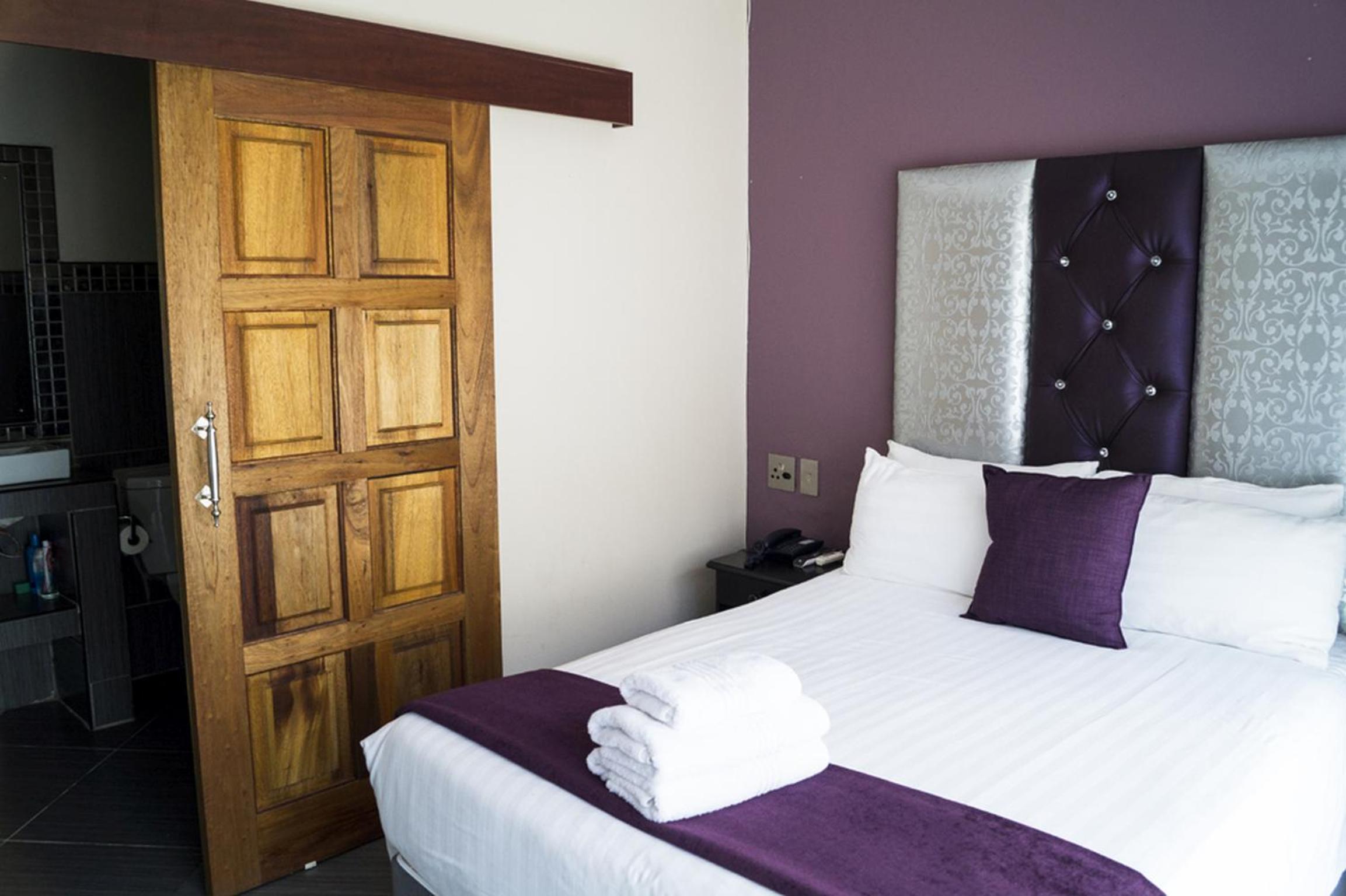 Economy Twin Room - Photo 1