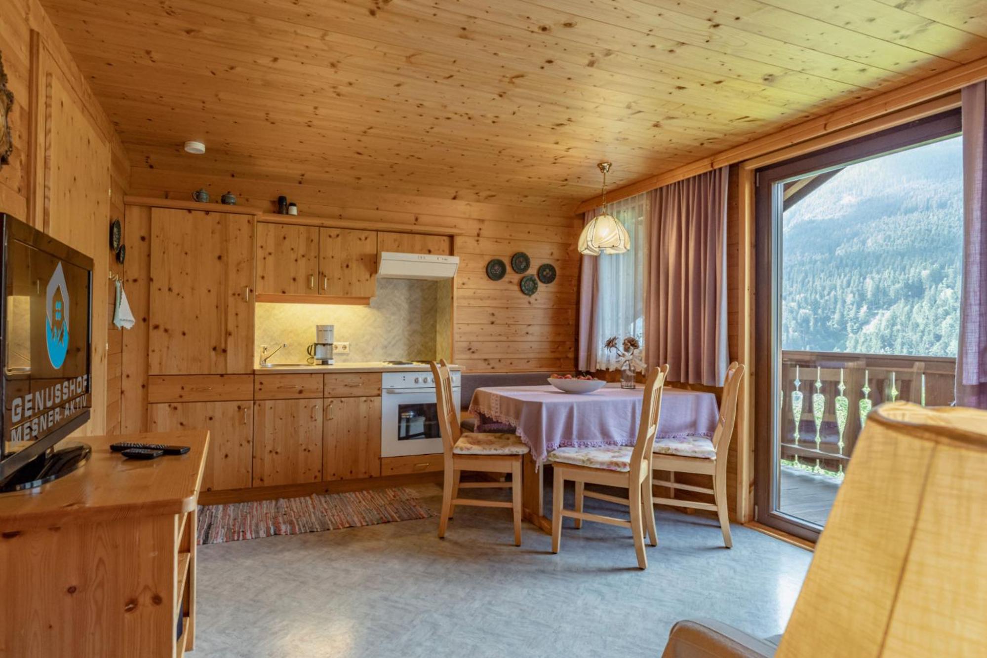 Two-Bedroom Apartment with Balcony photo 3