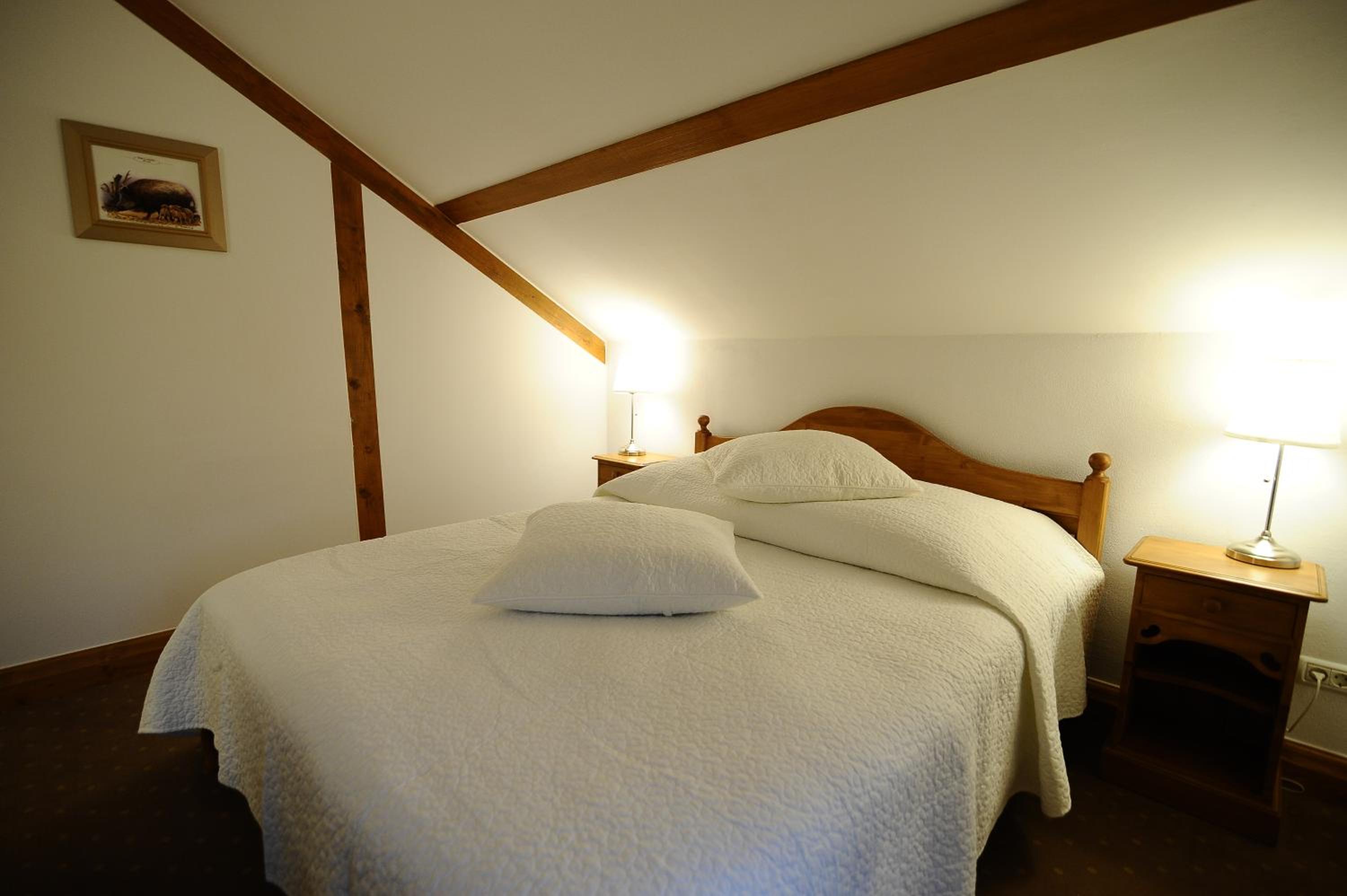 Double Room - Photo 2
