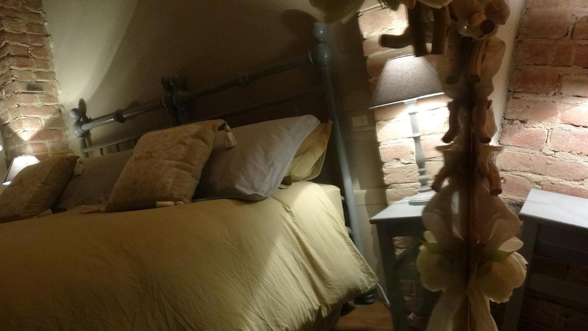 Double Room - Photo 12