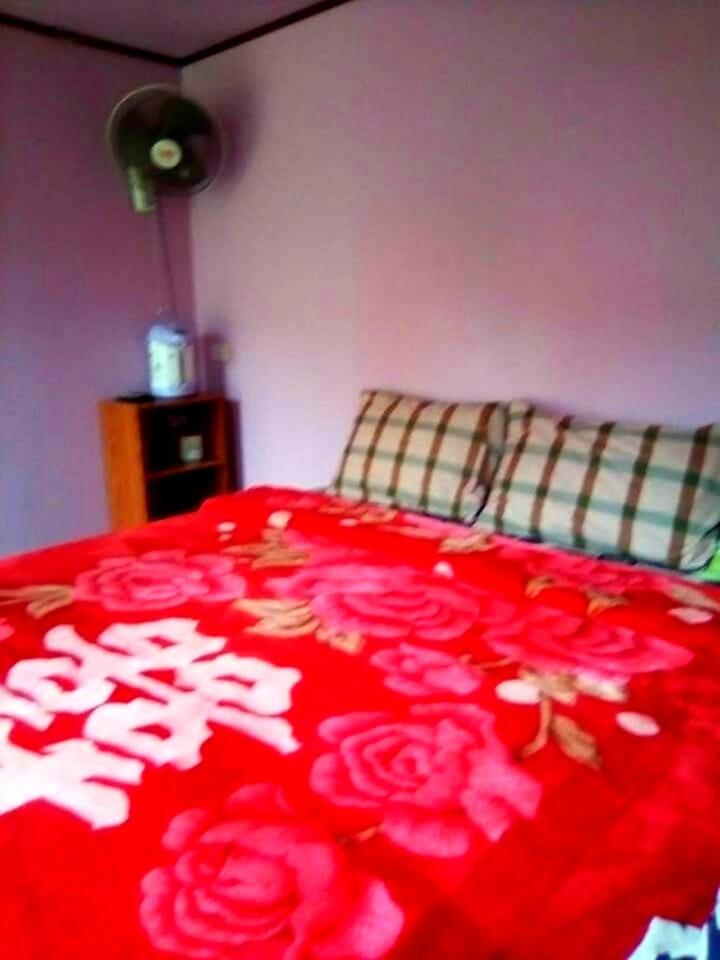 Quadruple Room with Private Bathroom - Photo 7