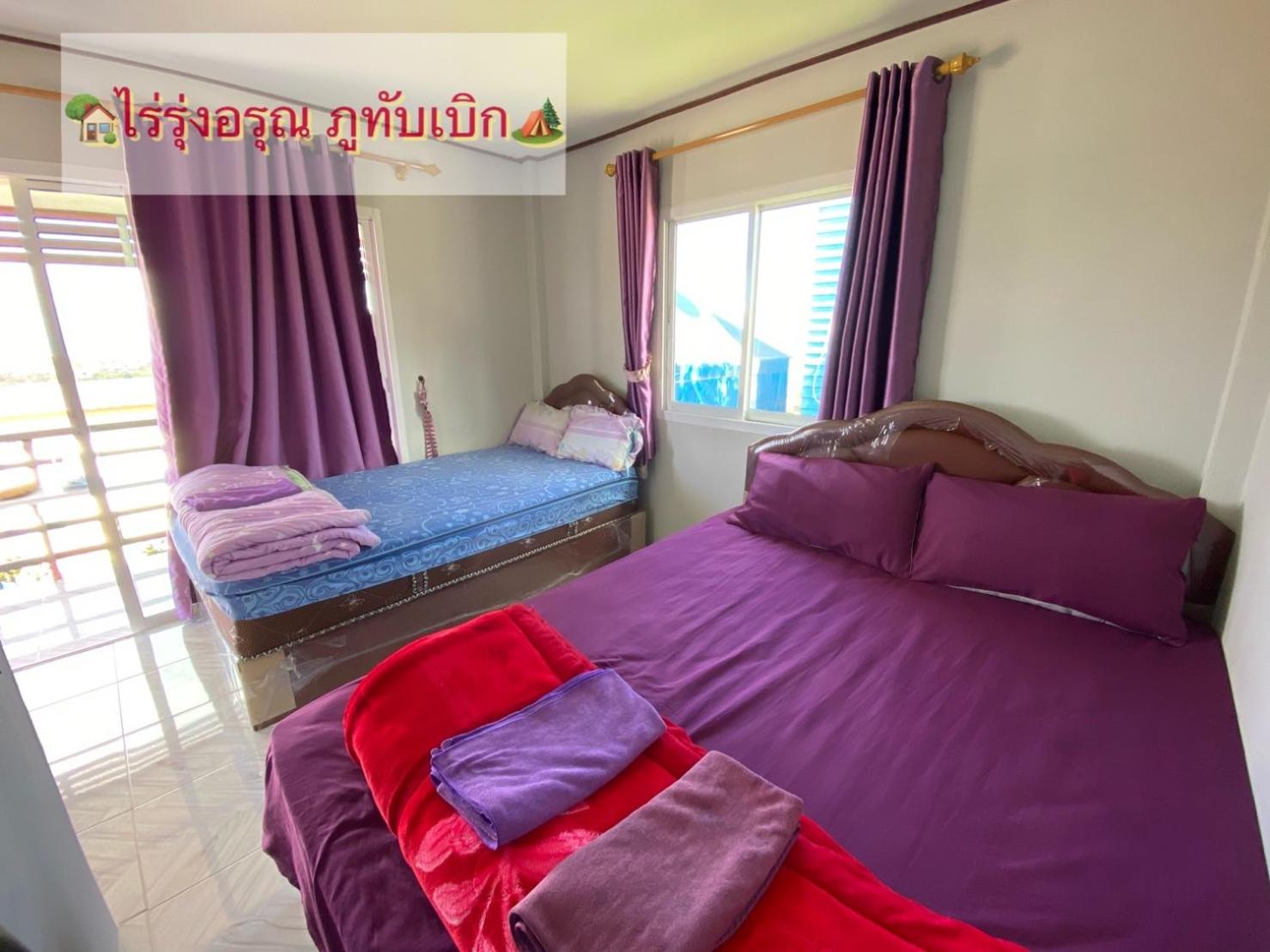 Triple Room with Private Bathroom - Photo 1