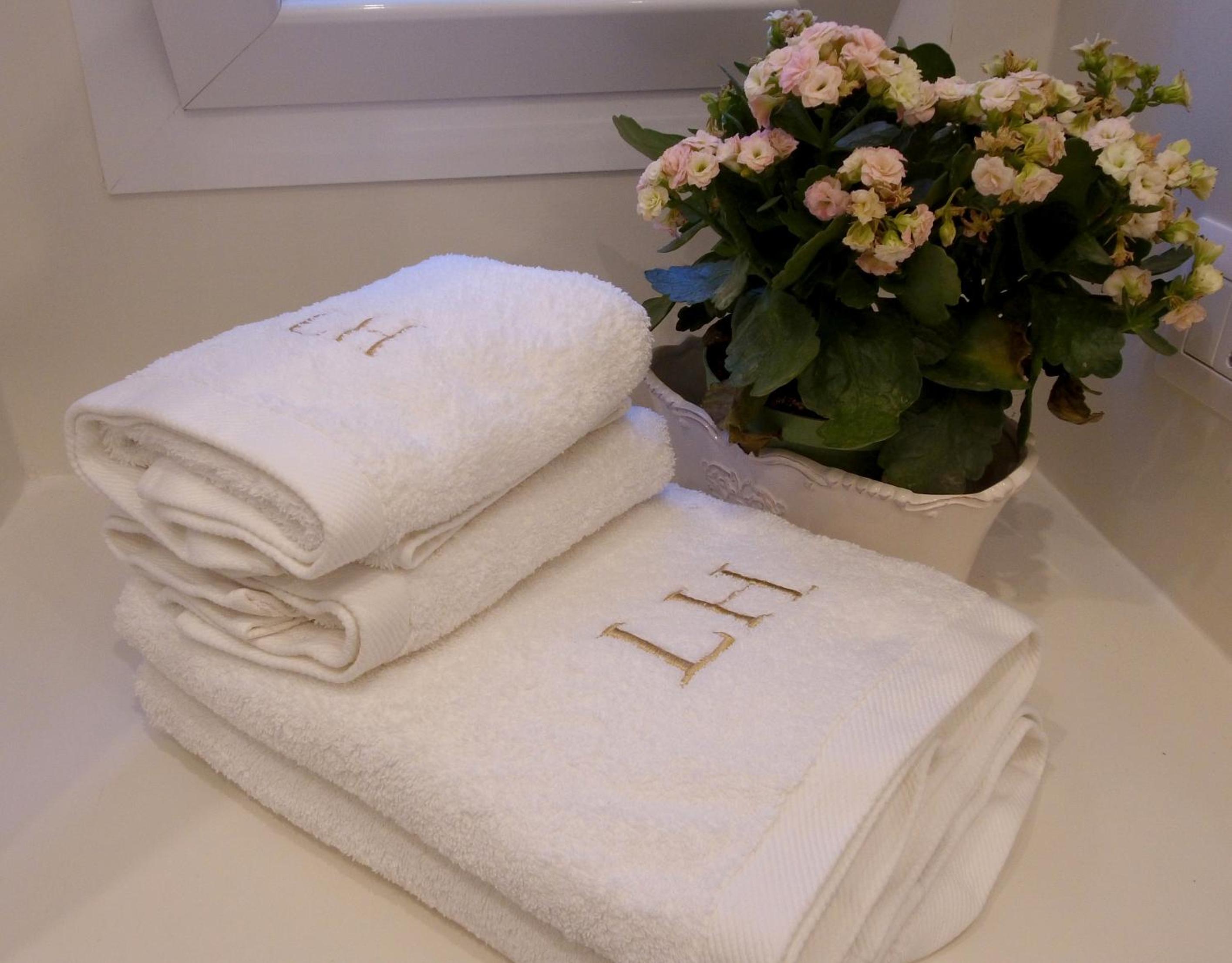 Deluxe Double Room with Extra Bed - Photo 7