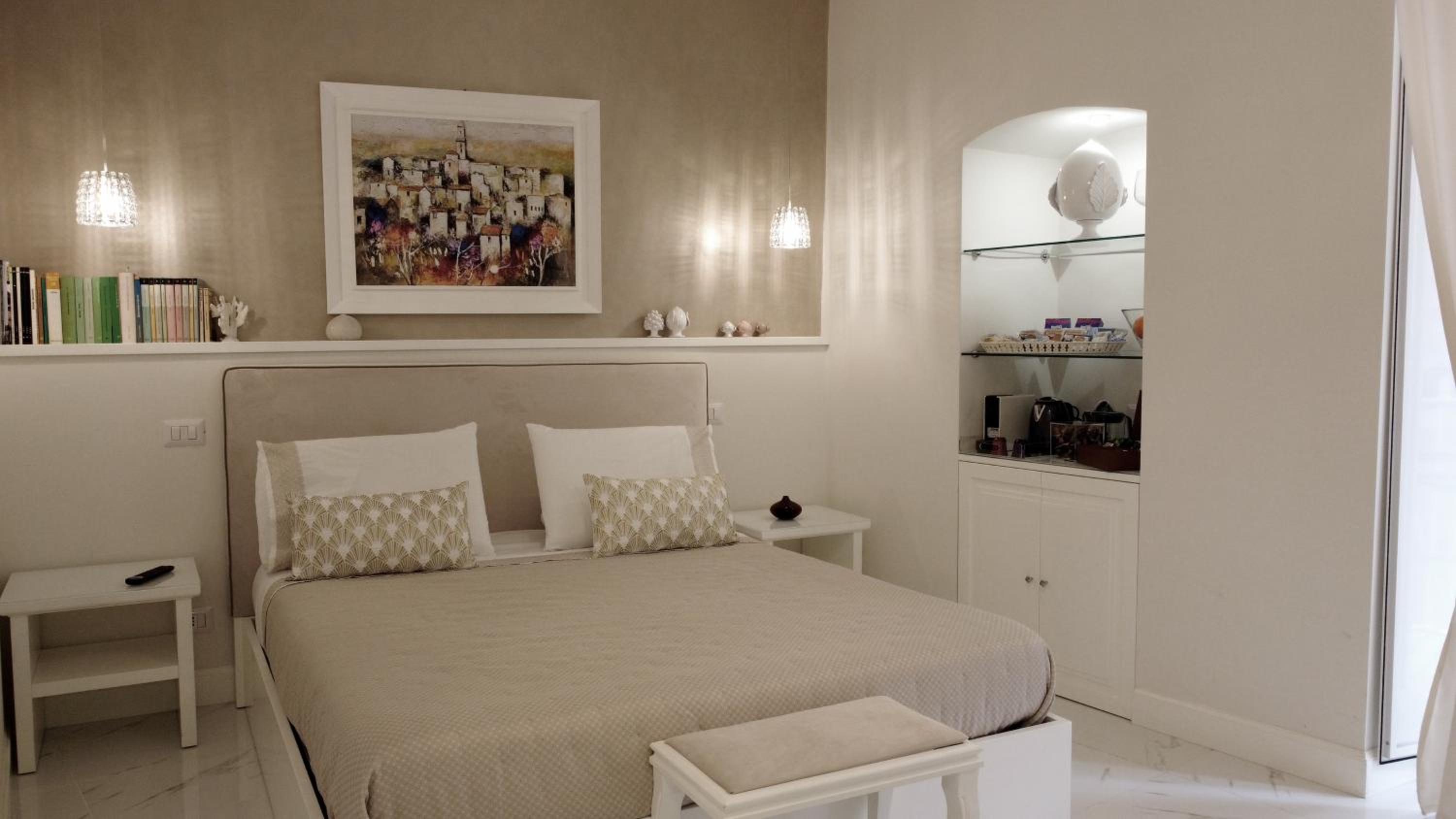 Deluxe Double Room with Extra Bed - Photo 5