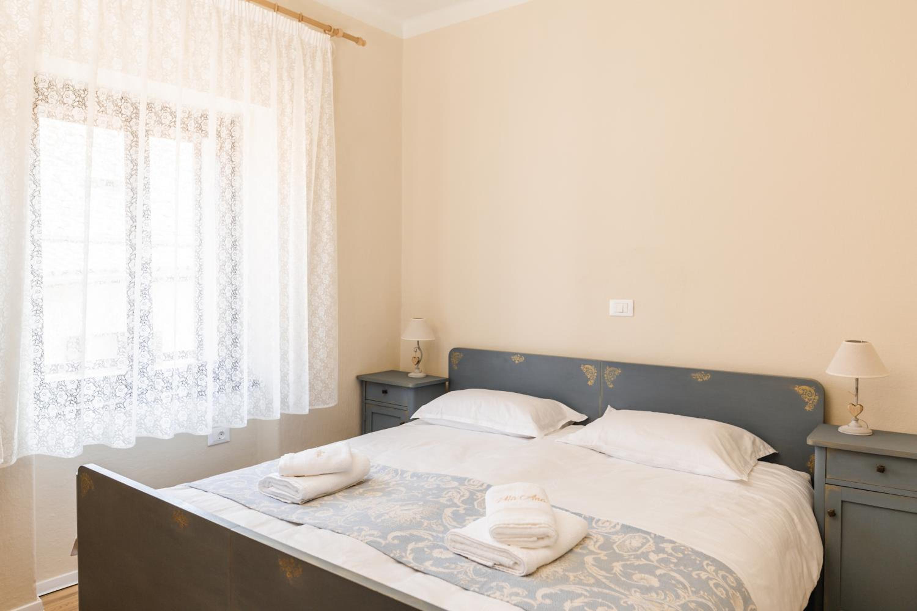 Apartment - Photo 1