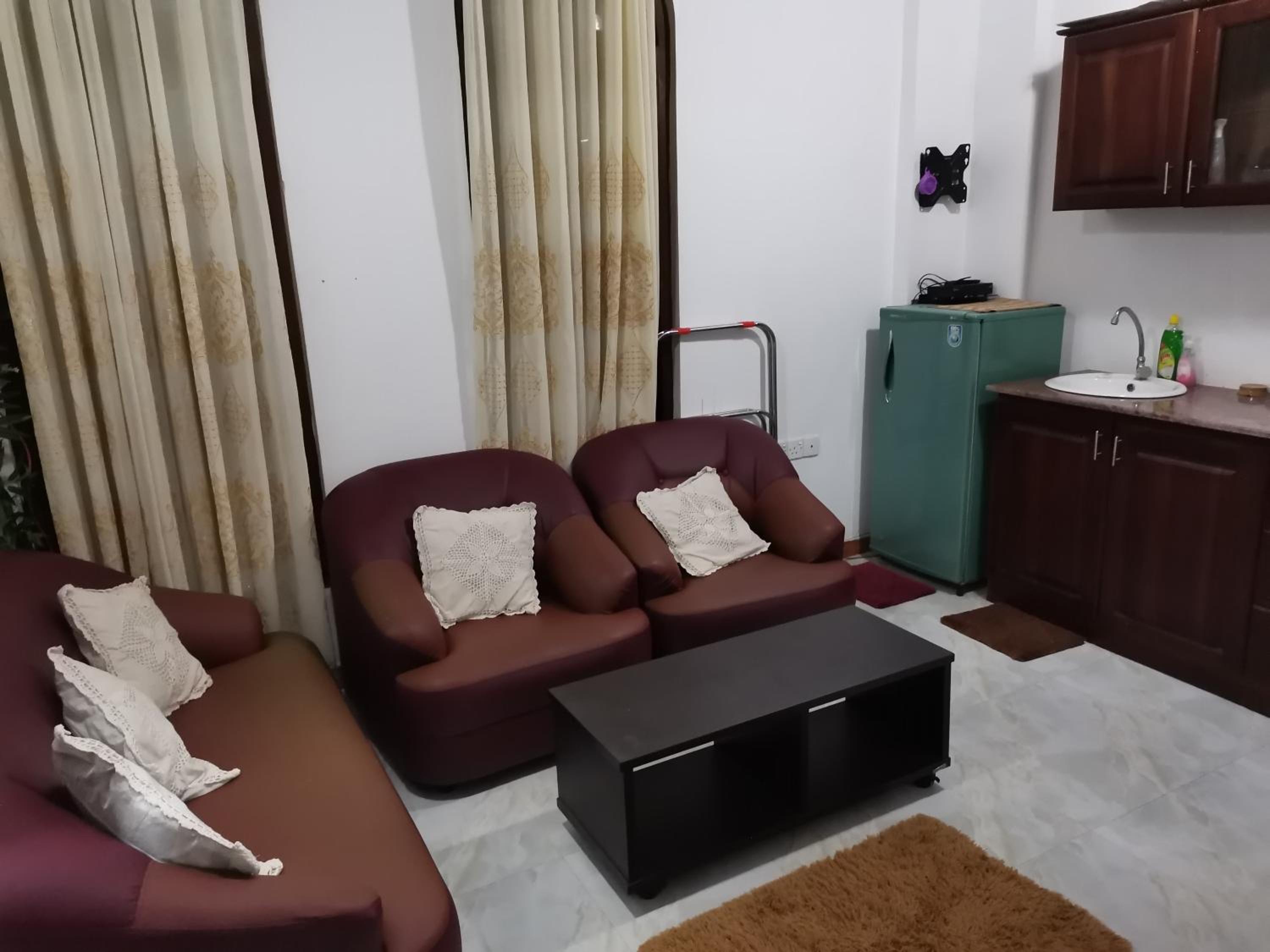 Queen Room with Balcony photo 2