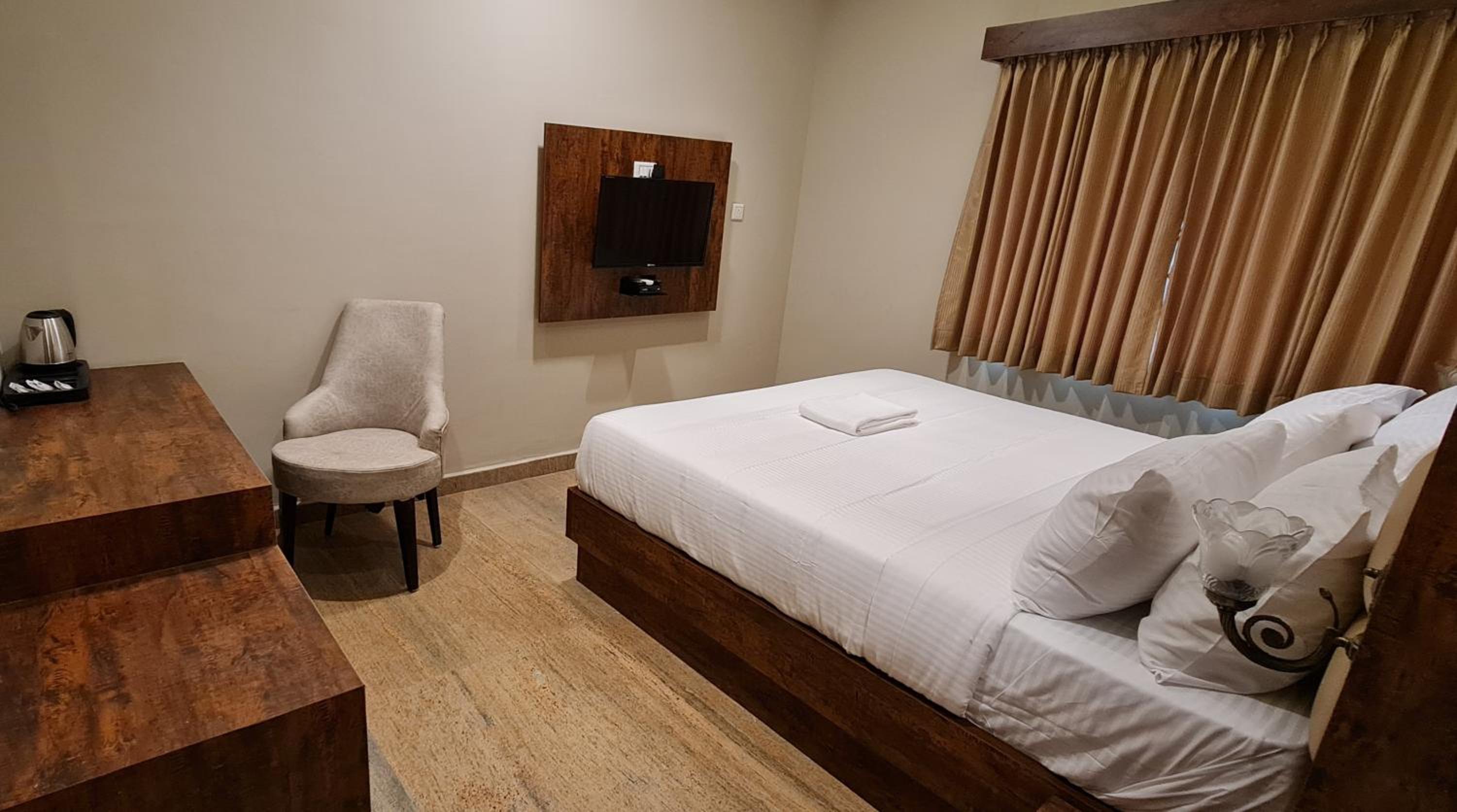 Deluxe Double Room - Photo 3