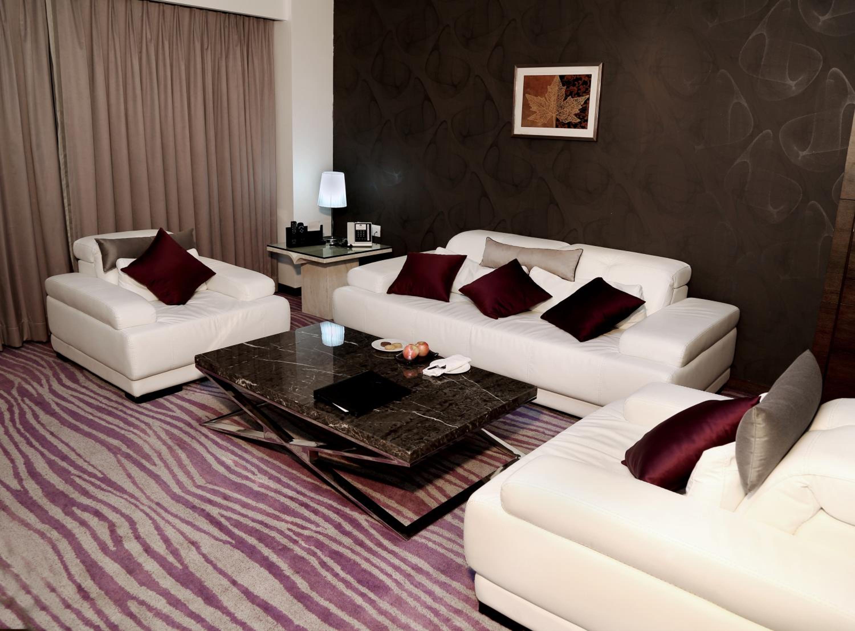 Presidential Suite with Breakfast and Dinner at Mosaic and 20% discount on SPA services. photo 3