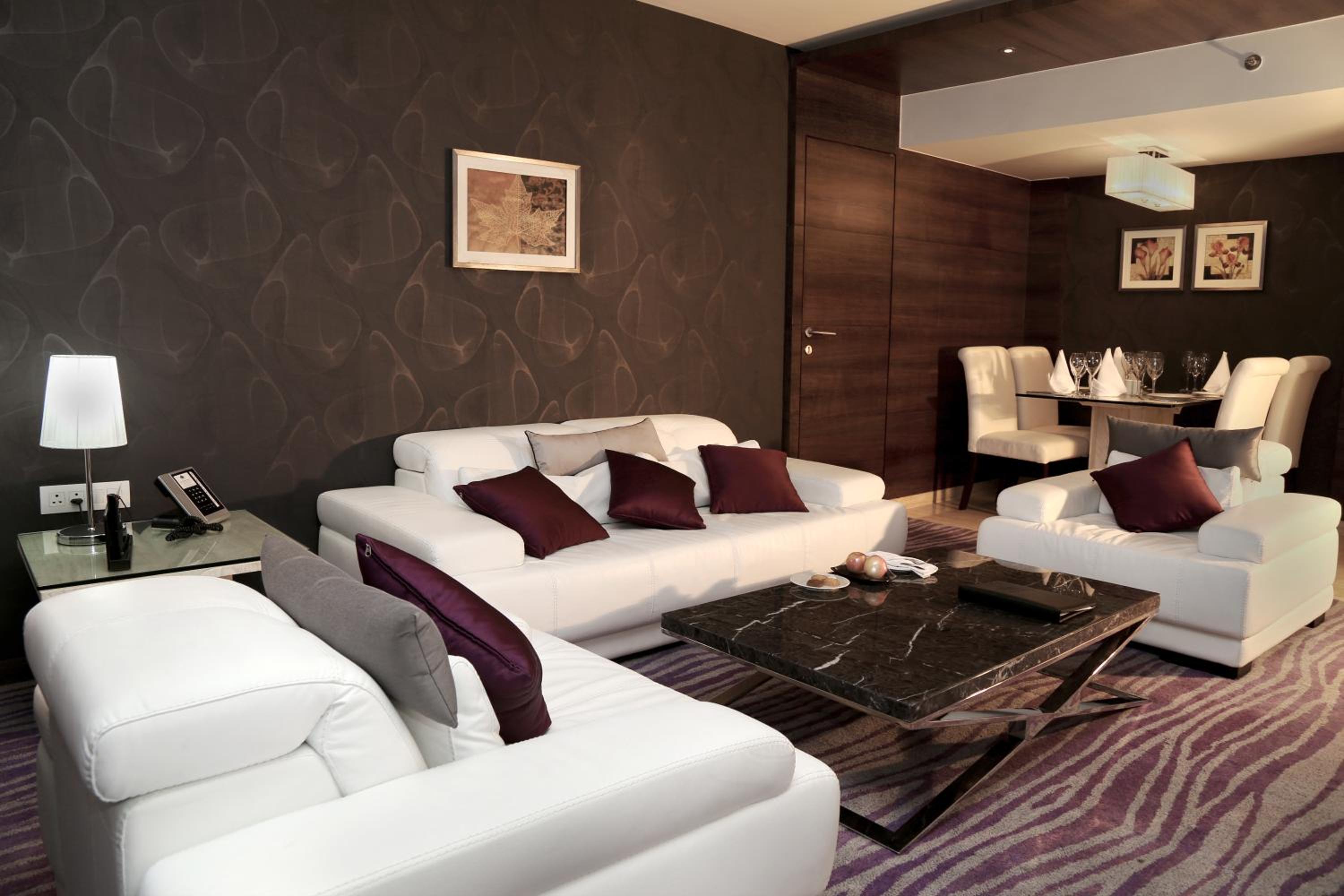 Presidential Suite with Breakfast and Dinner at Mosaic and 20% discount on SPA services. photo 2