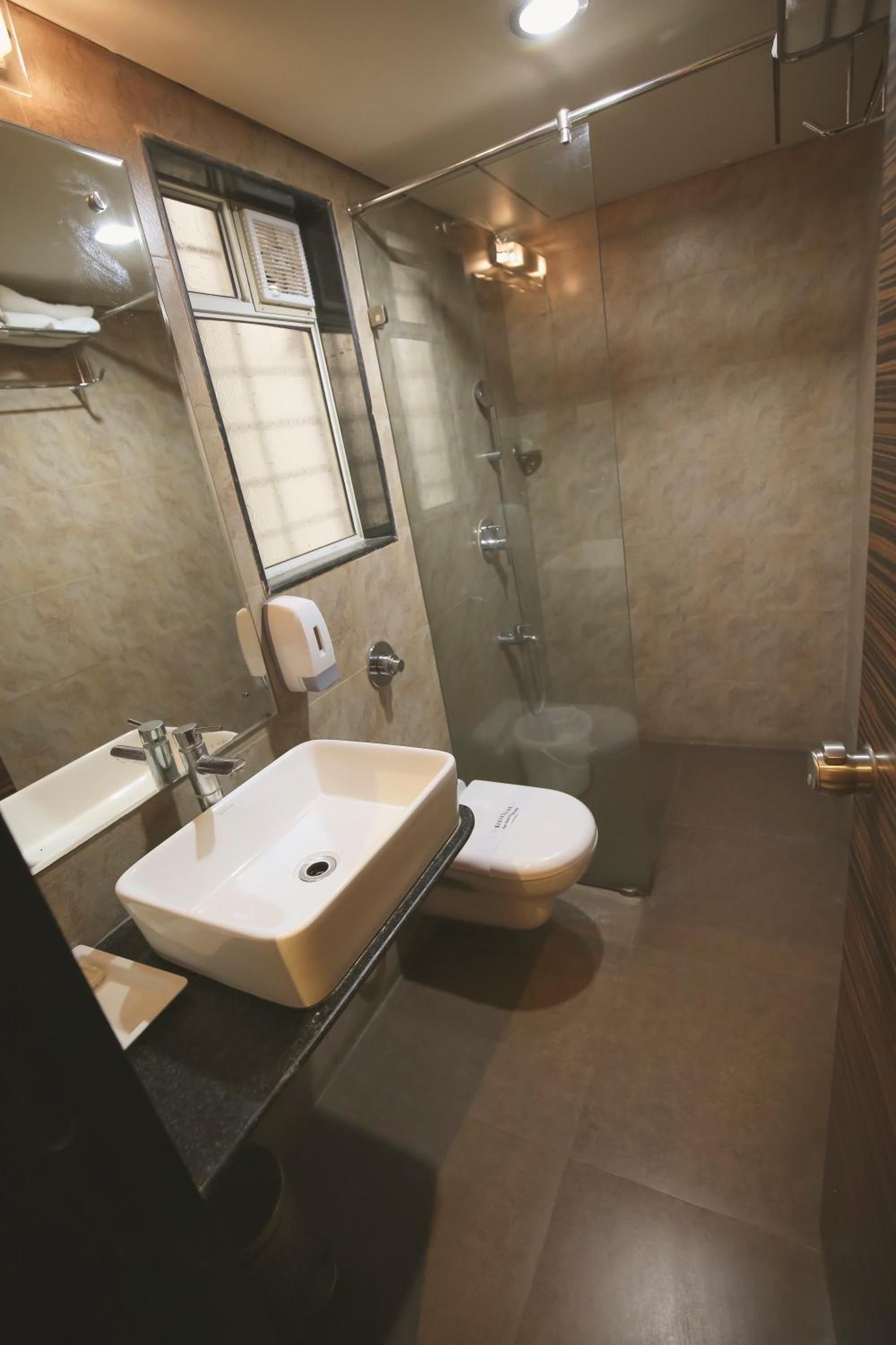 Deluxe Suite - Photo 4