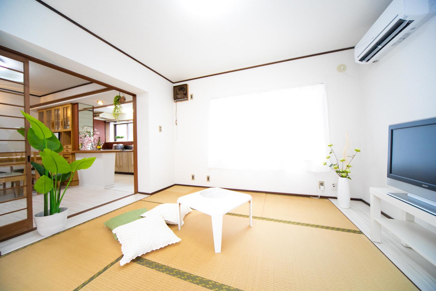 Three-Bedroom House - Photo 10