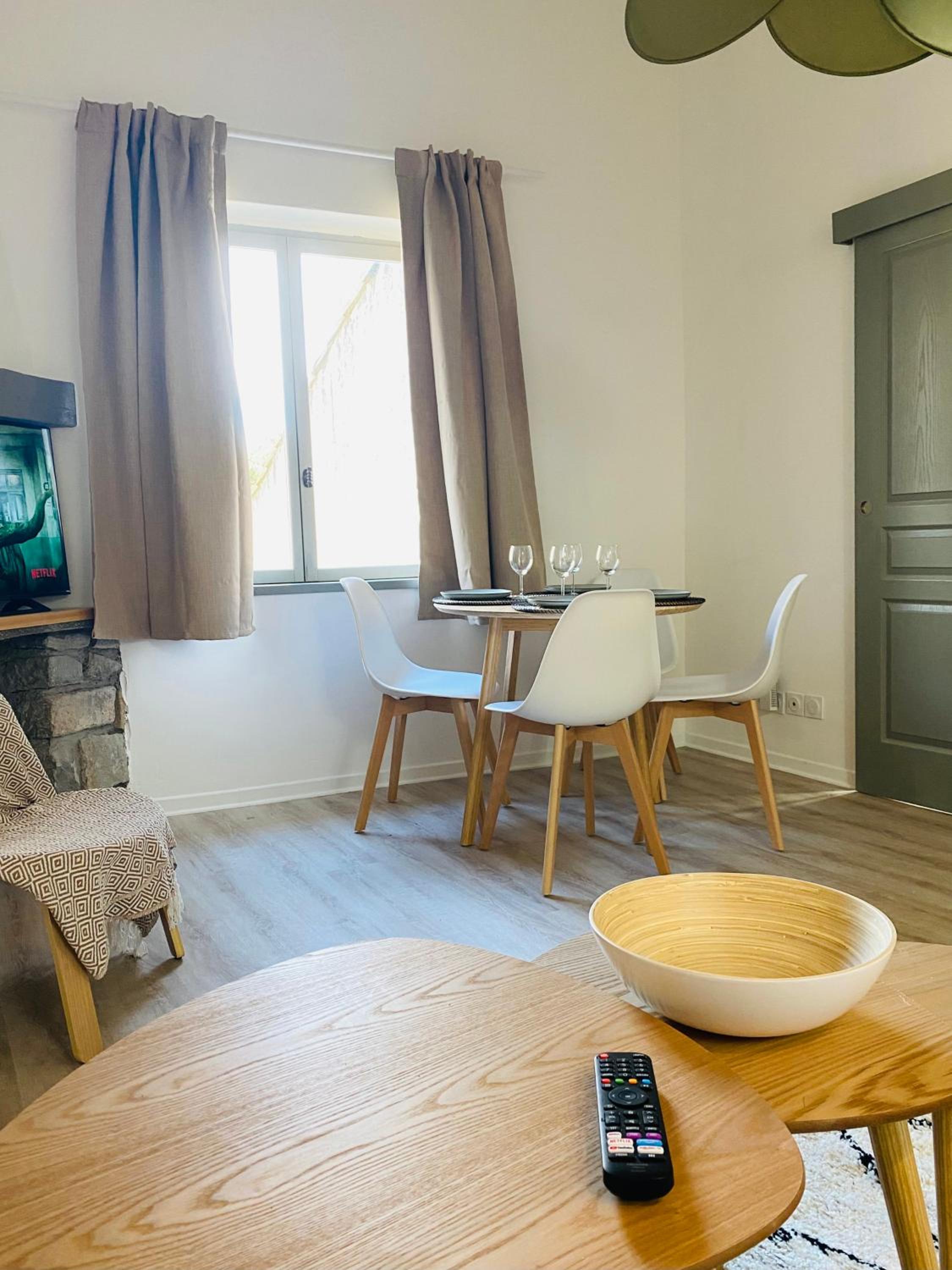One-Bedroom Apartment - Photo 7