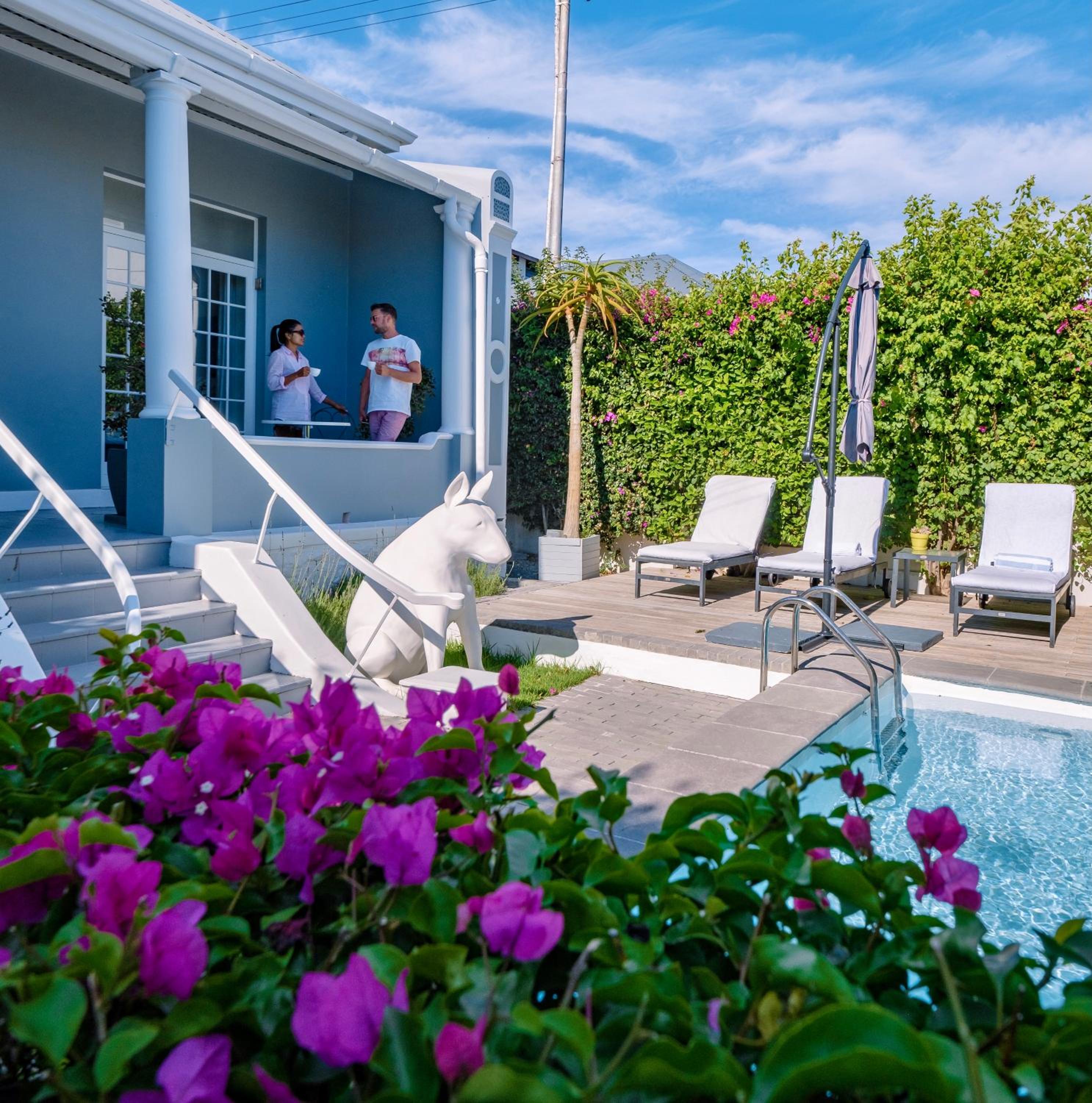 Deluxe Double Room with Balcony - Photo 6