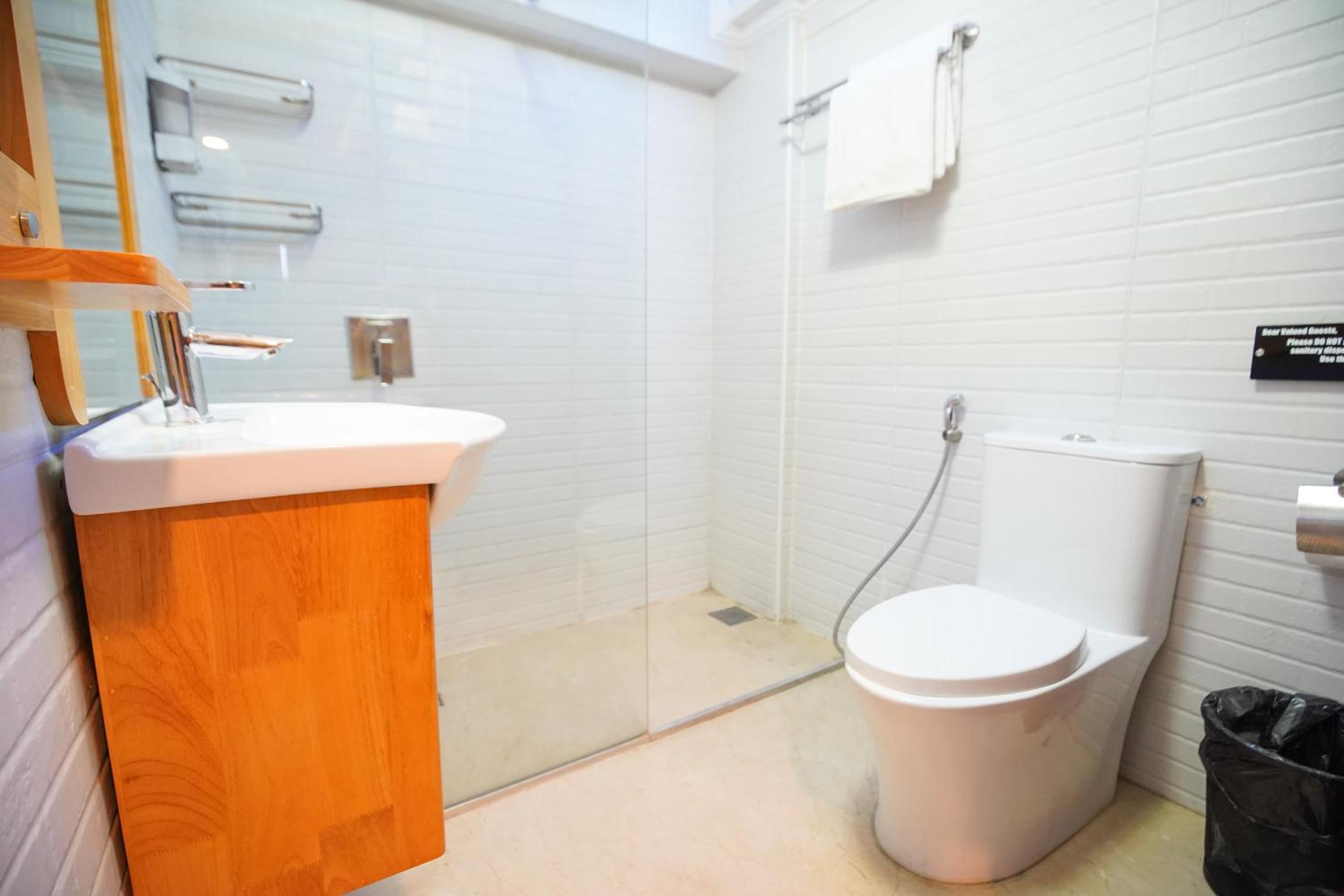 Loft Suite - Photo 15