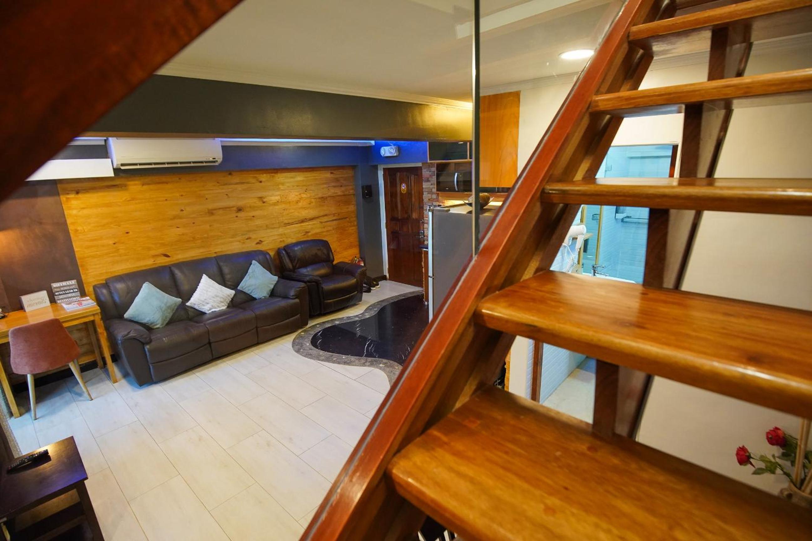 Loft Suite - Photo 11