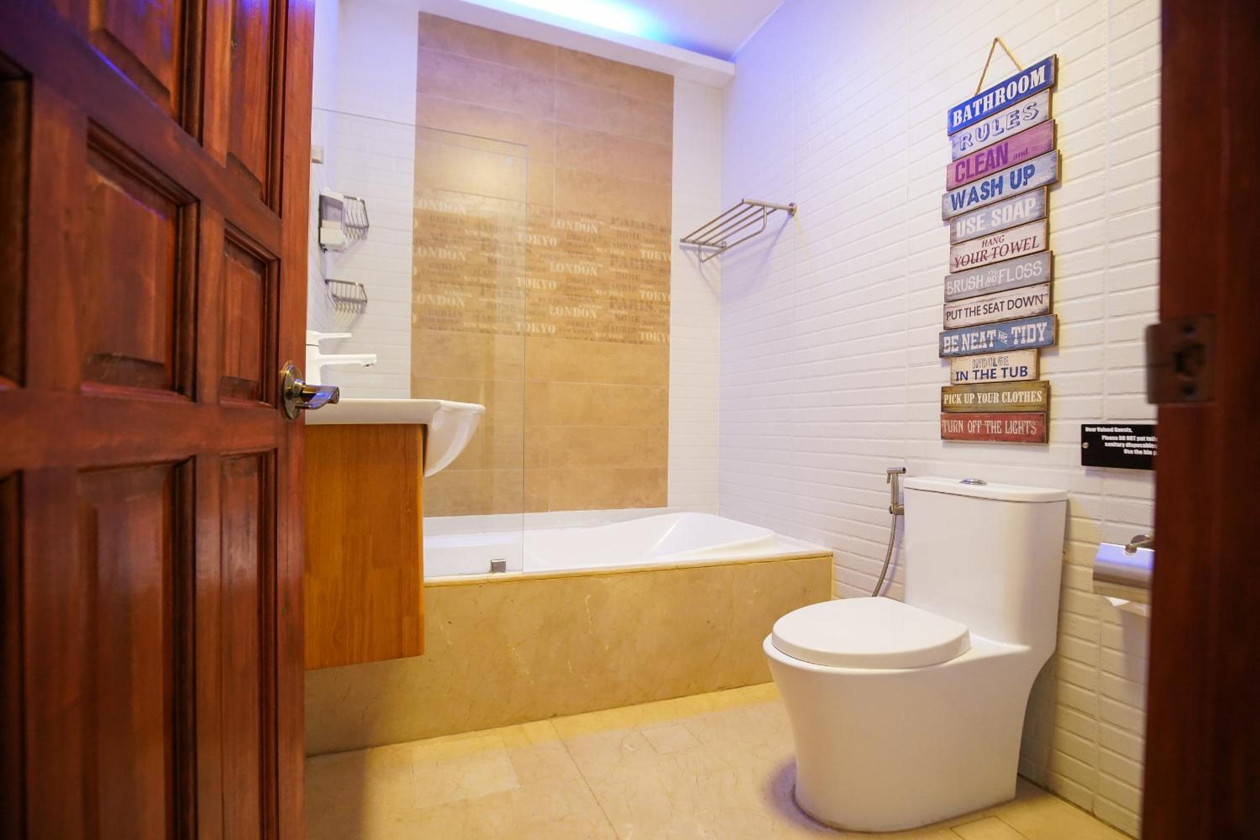 Loft Suite - Photo 8