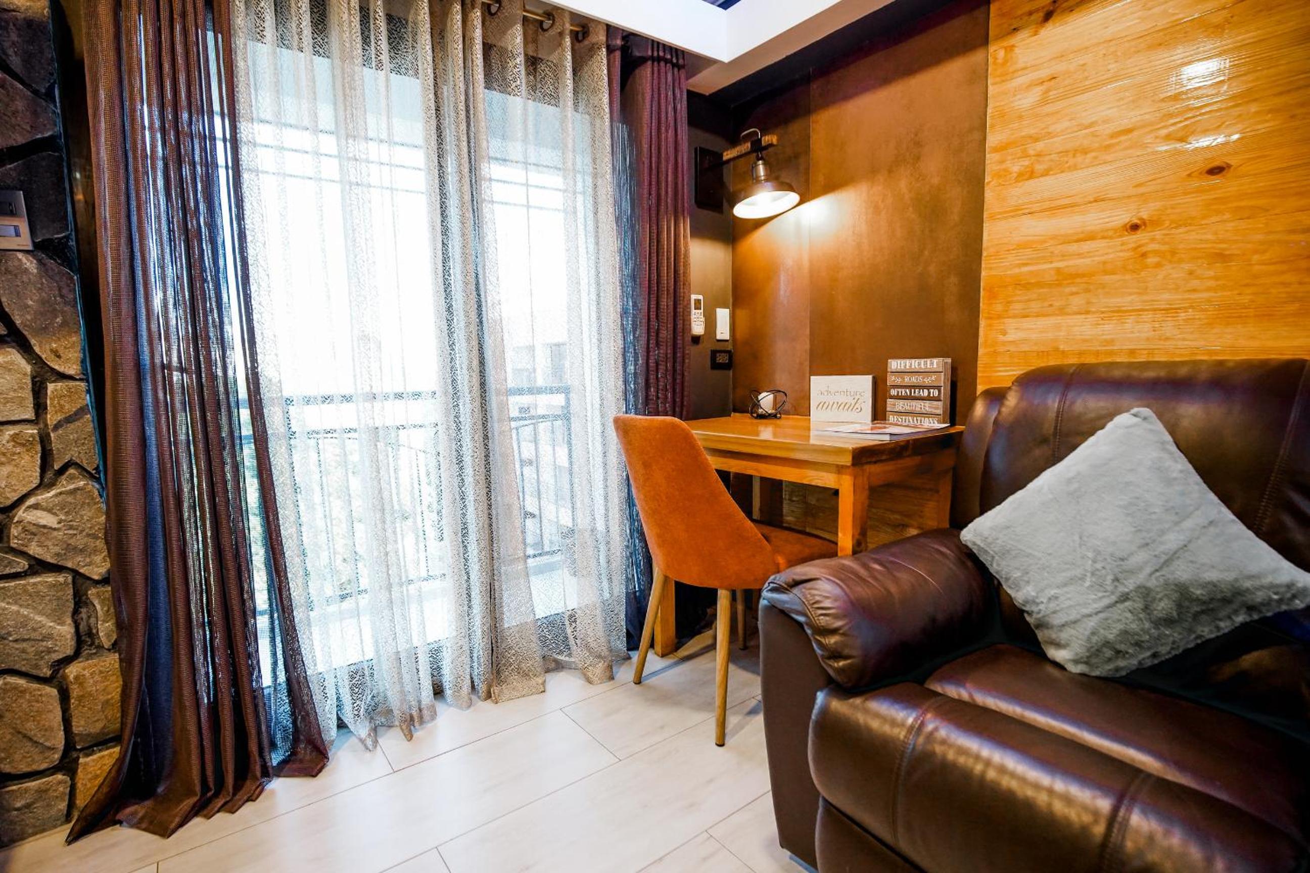 Loft Suite - Photo 2