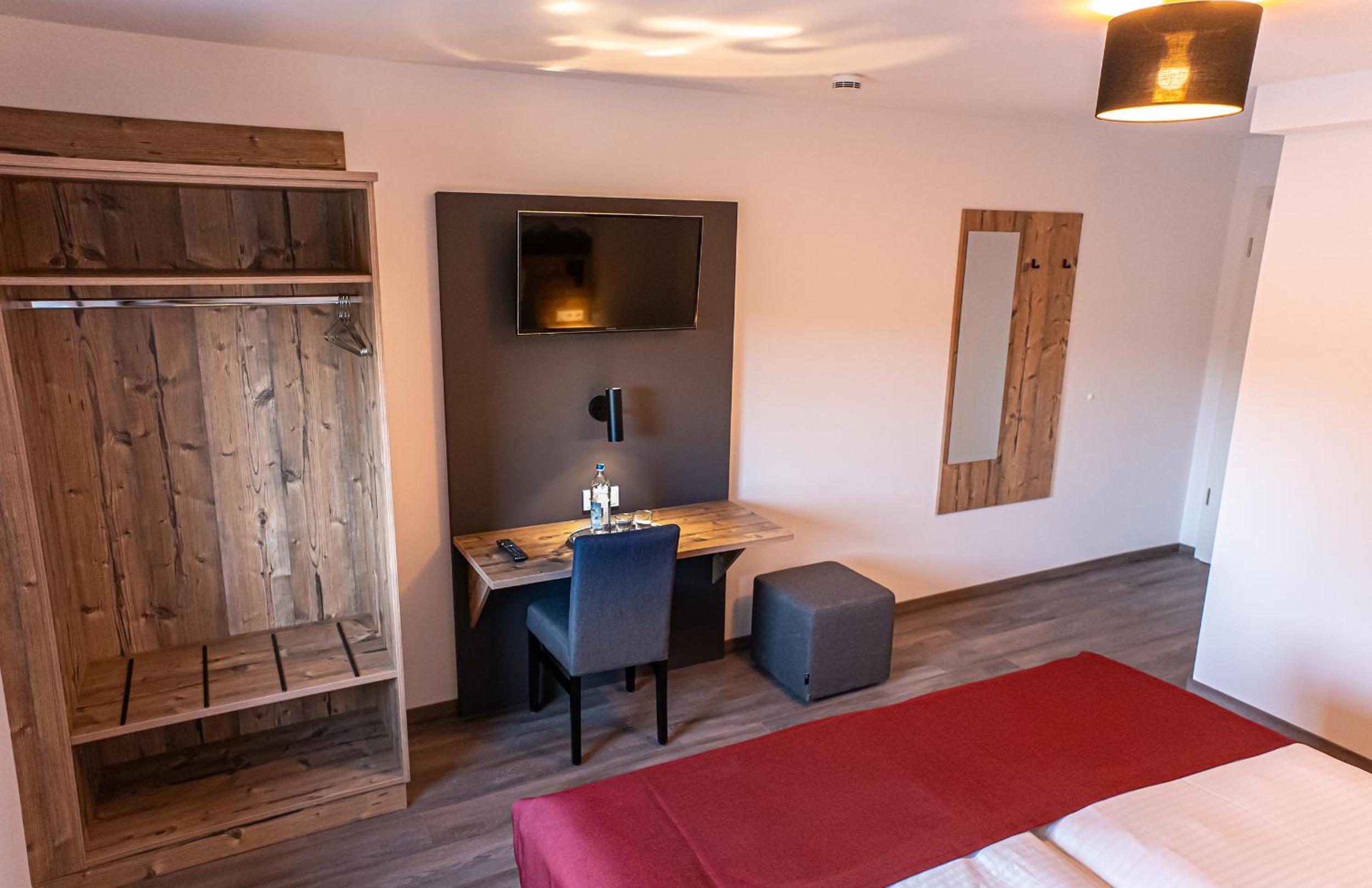 Double or Twin Room photo 3