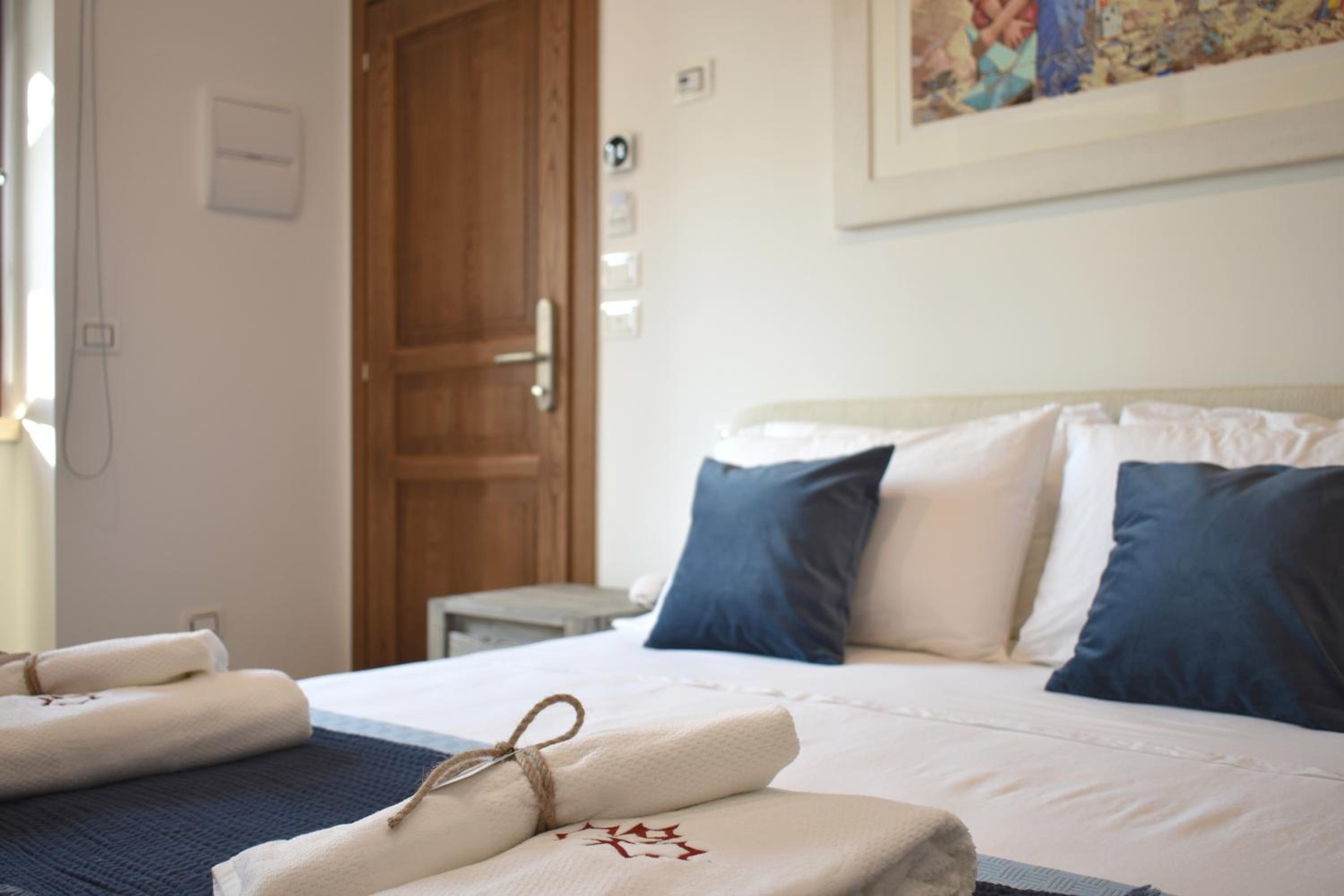 Double Room - Photo 1