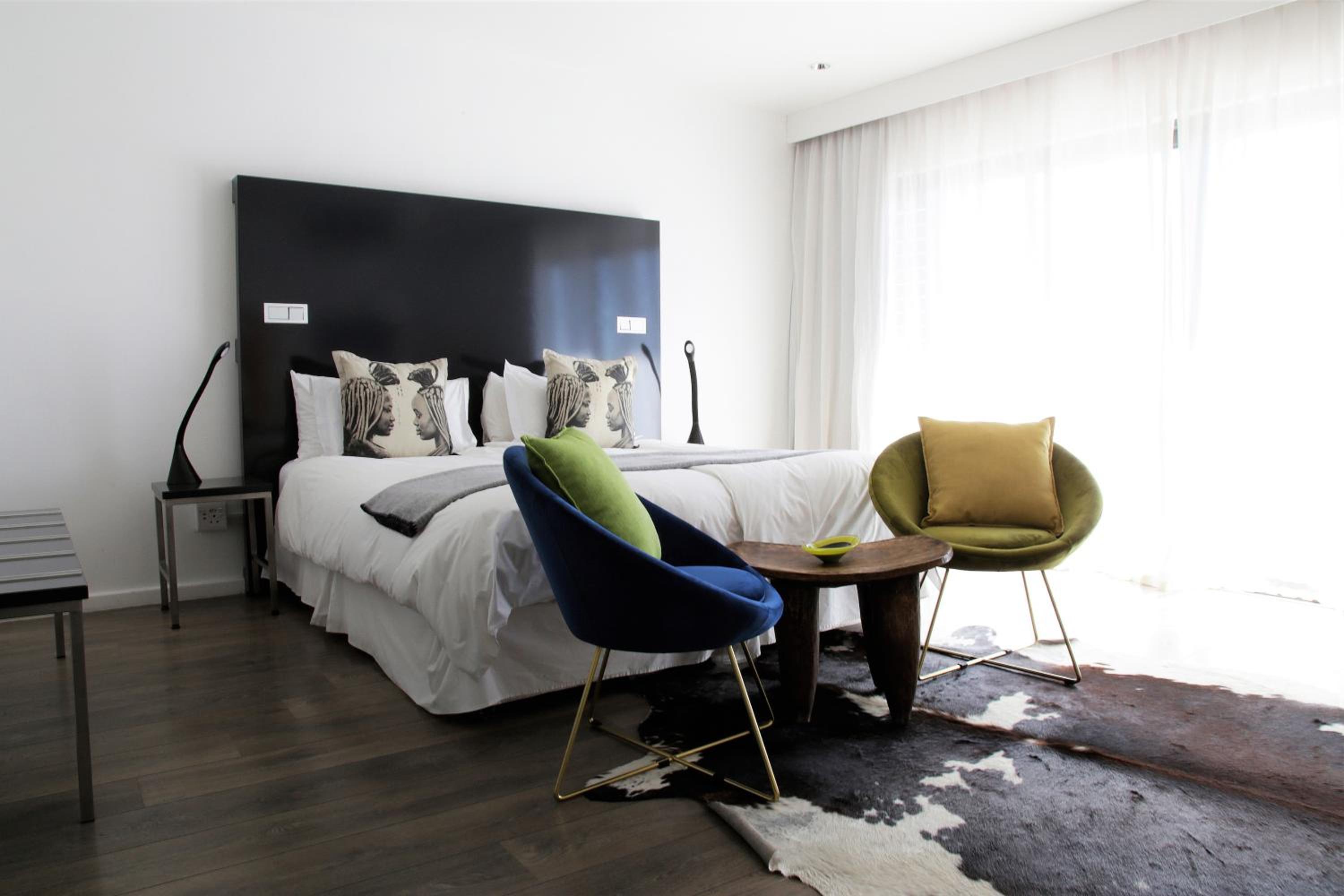 Deluxe Double Sea Facing Room with Balcony - Photo 6