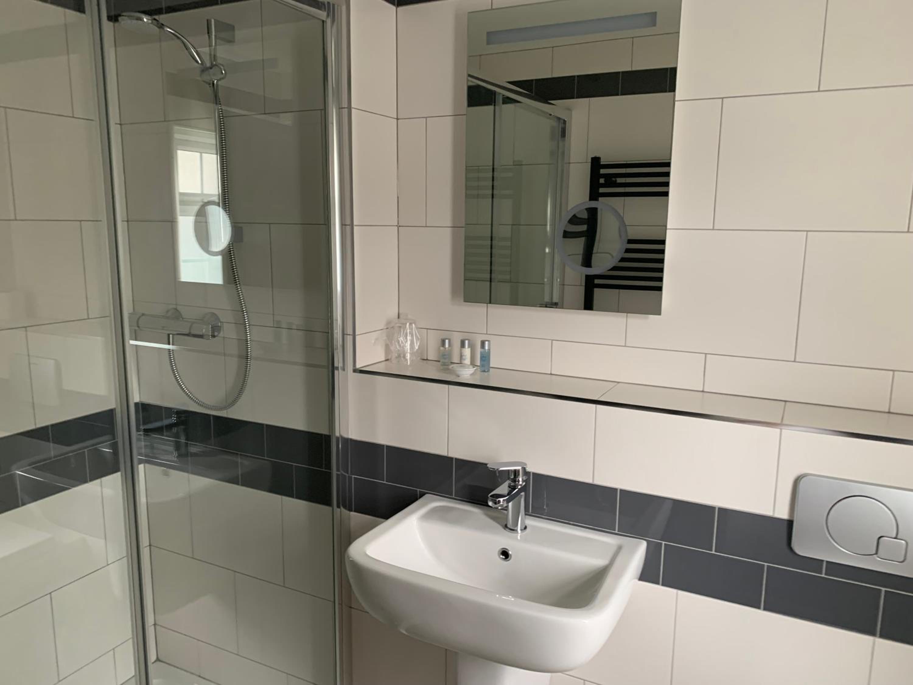 Standard Suite photo 2