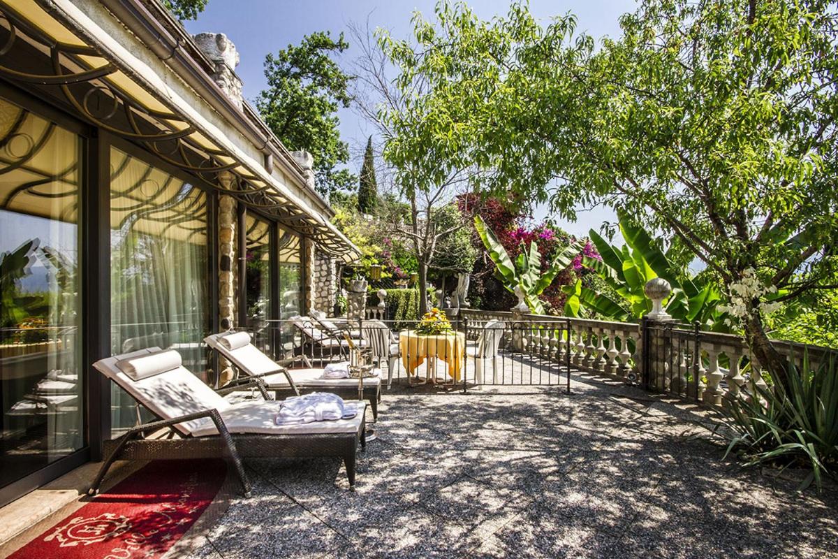 Luxury King Room with Terrace and Lake View - Photo 7