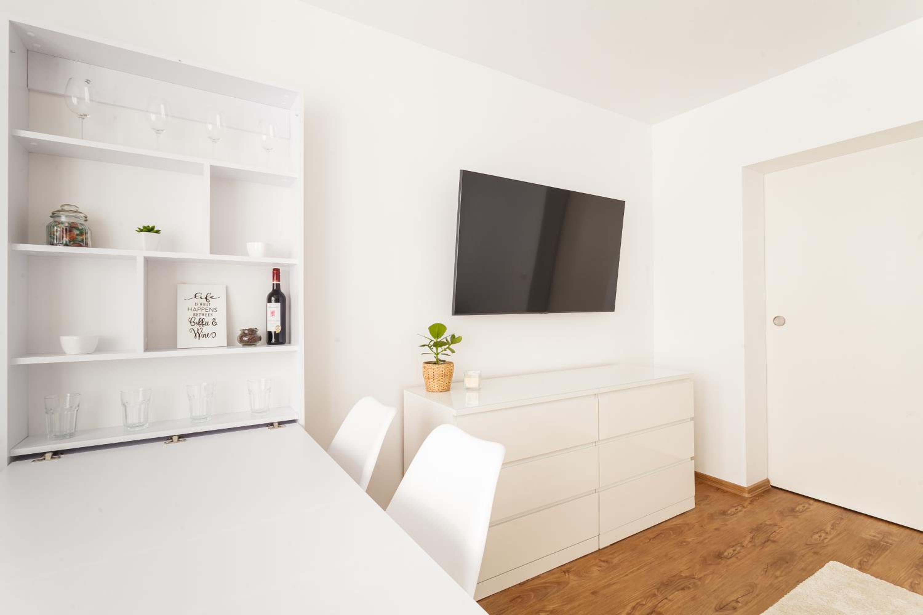 One-Bedroom Apartment - Photo 44