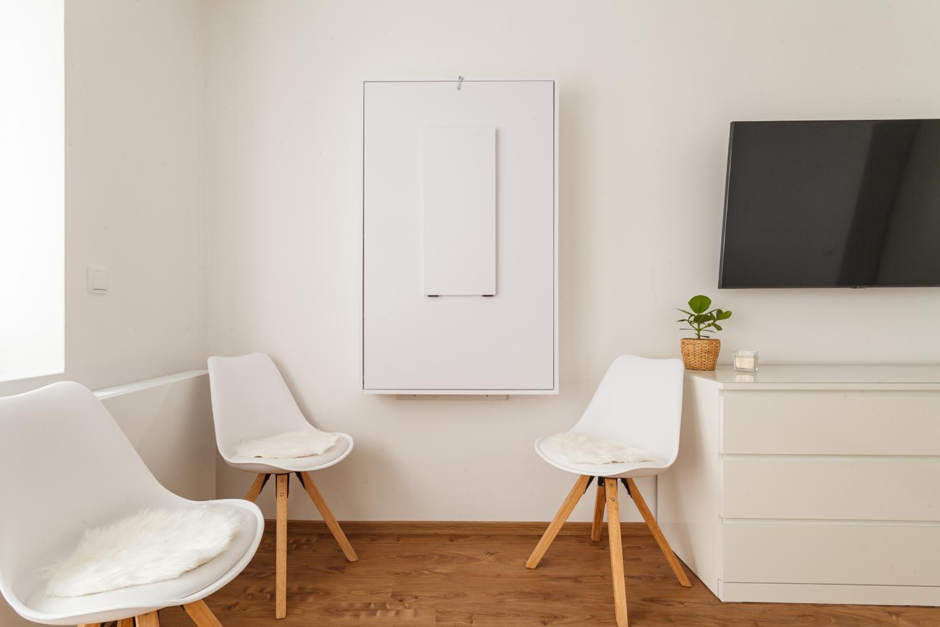One-Bedroom Apartment - Photo 38