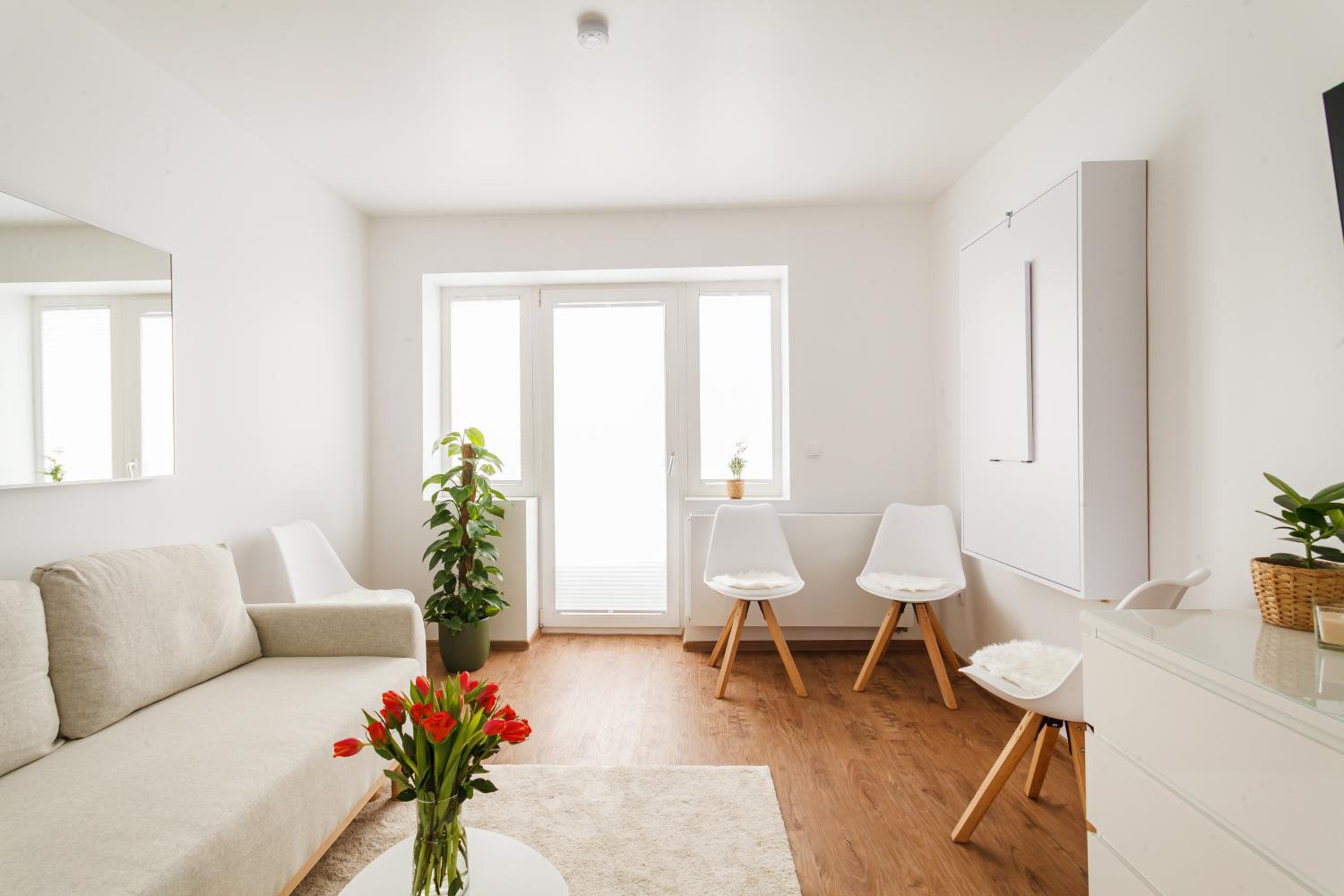One-Bedroom Apartment - Photo 36