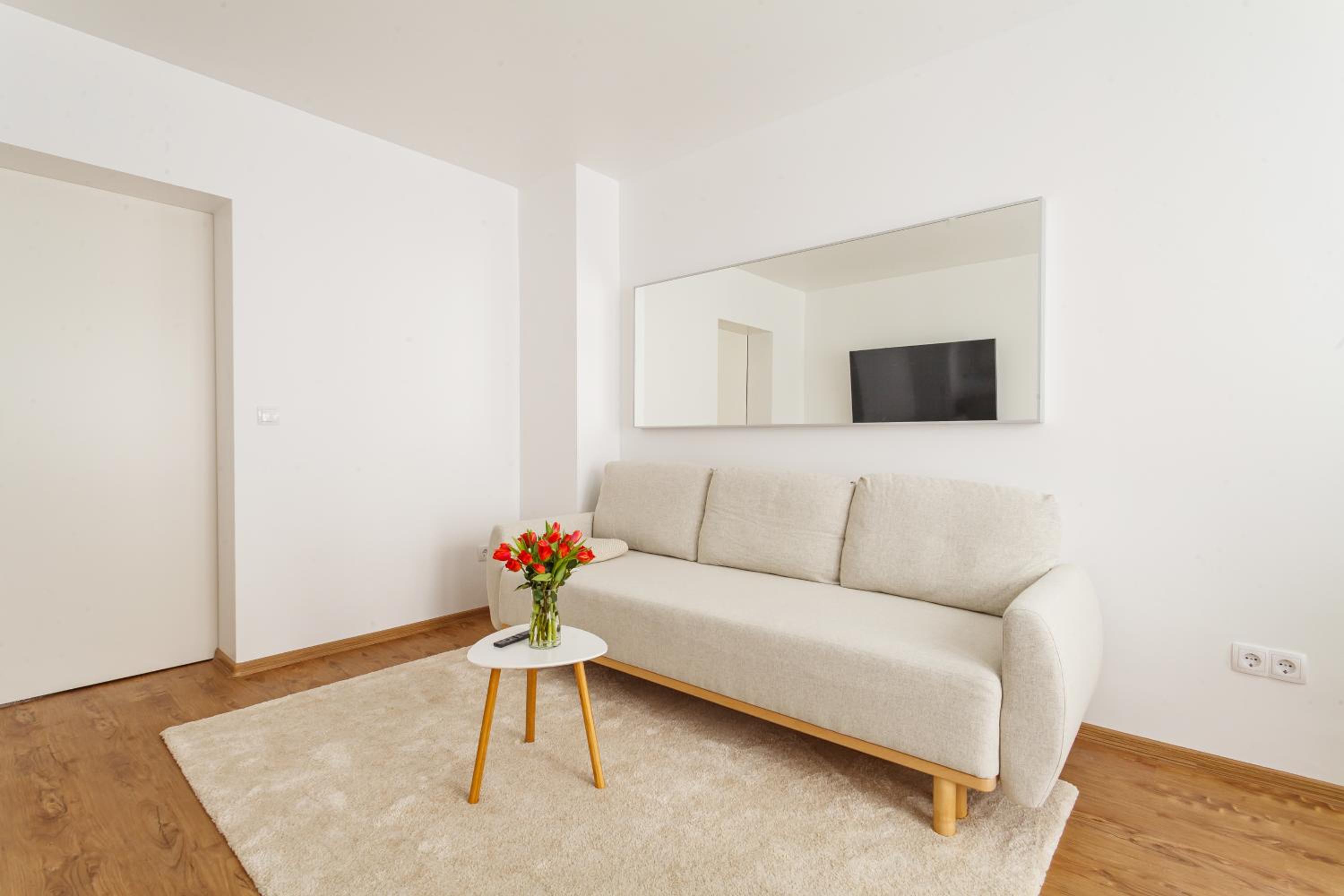 One-Bedroom Apartment - Photo 35