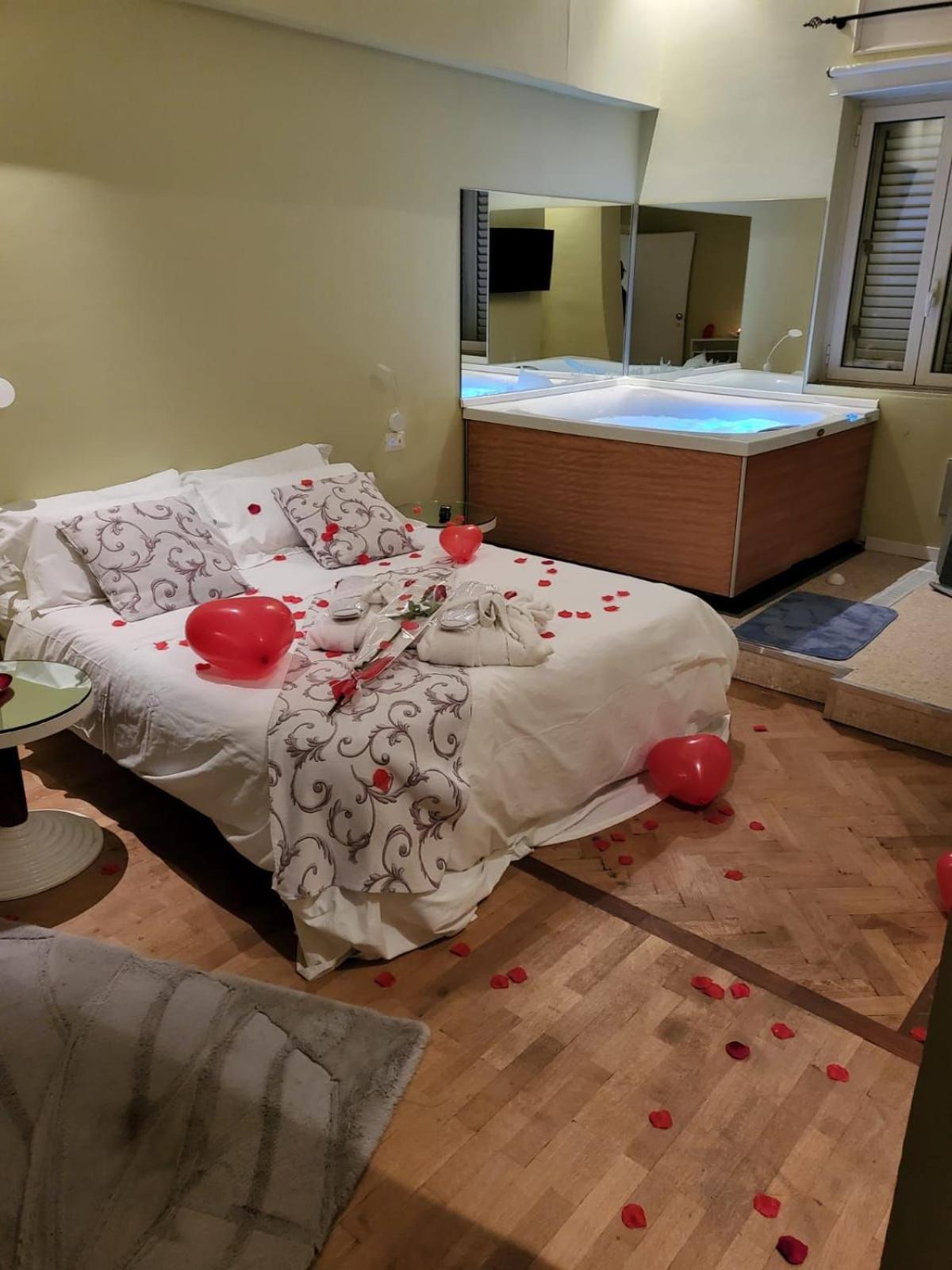 Queen Room with Spa Bath