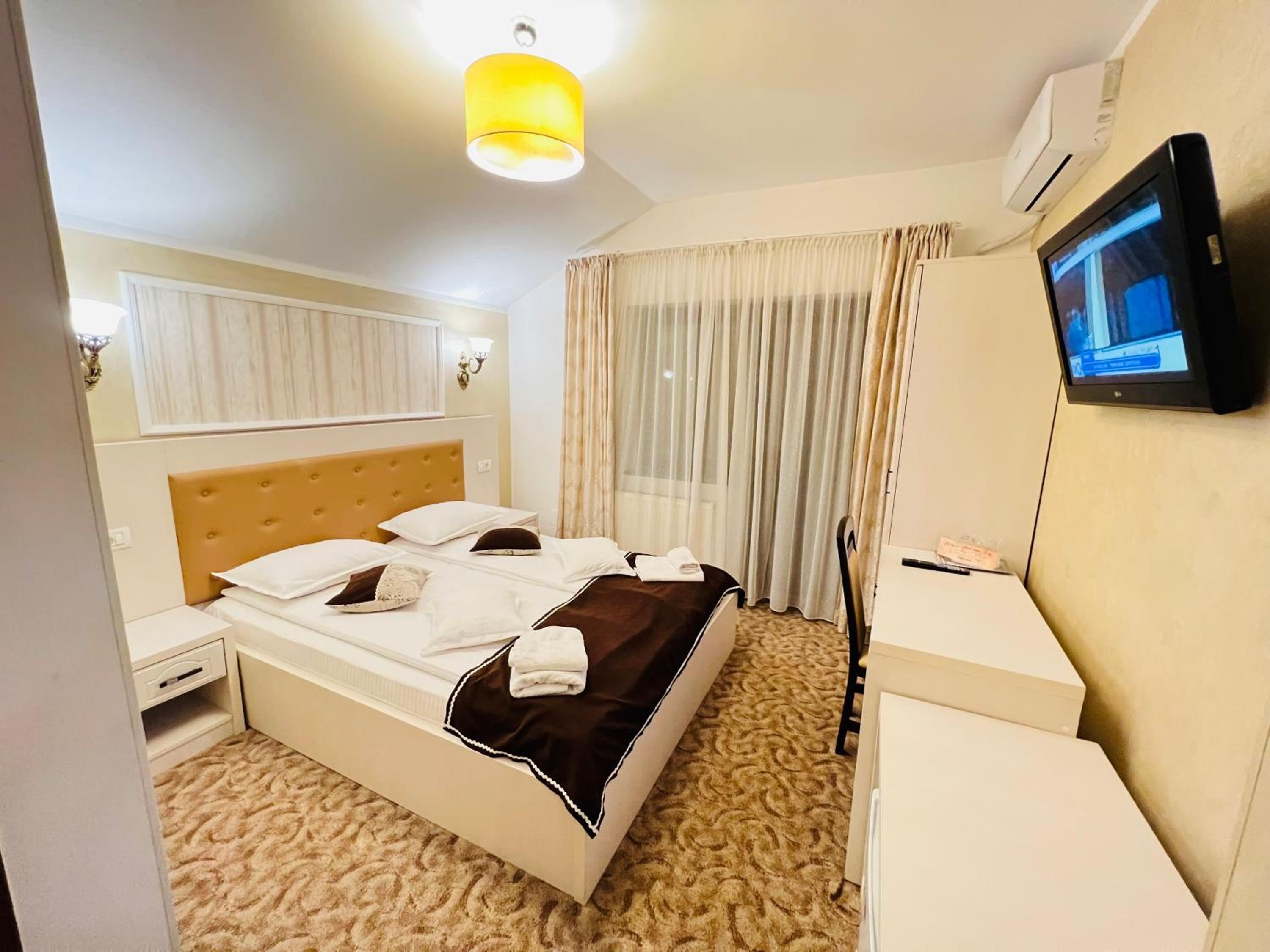 Single Room With Bathroom photo 1