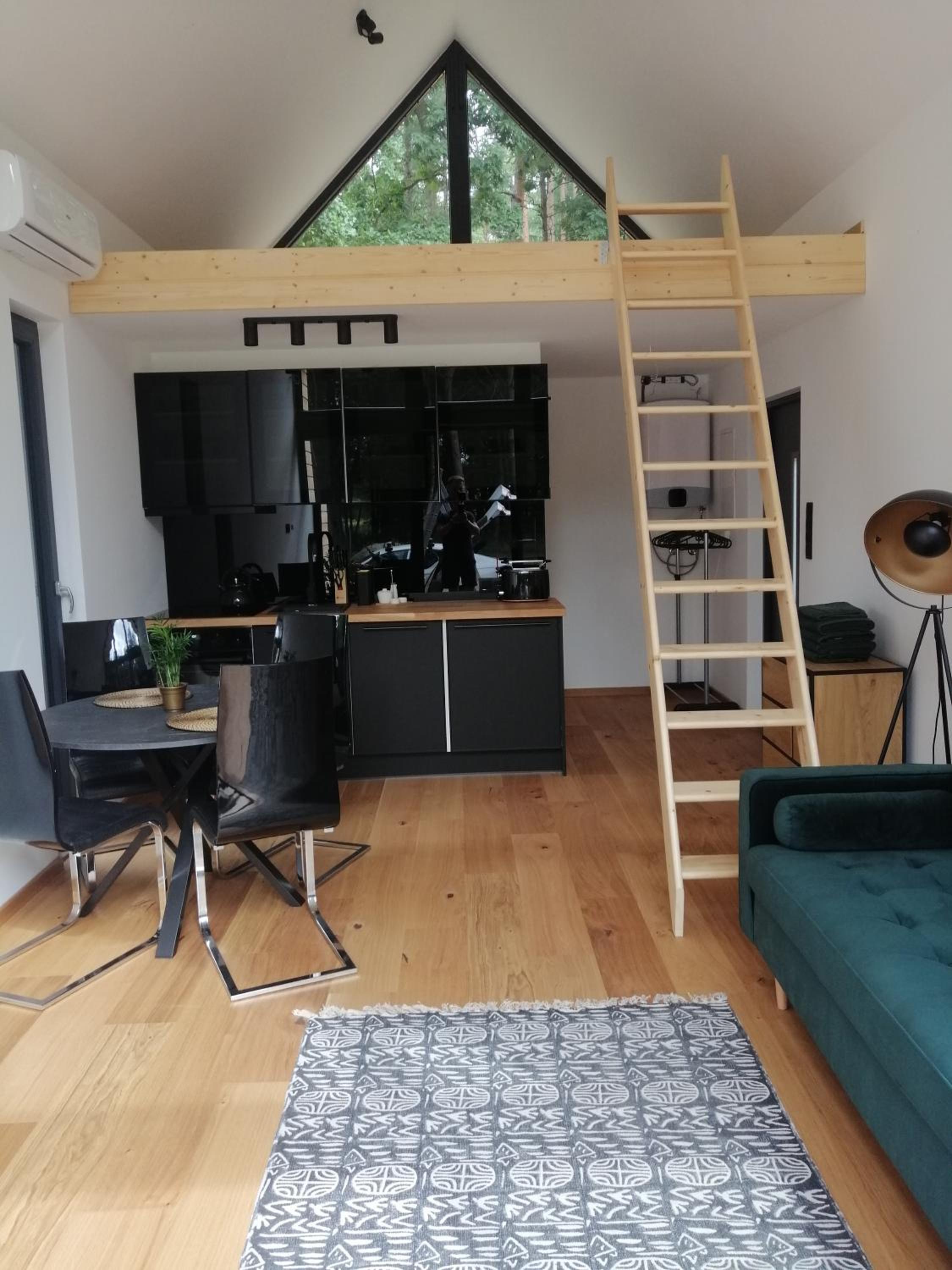 One-Bedroom House photo 1
