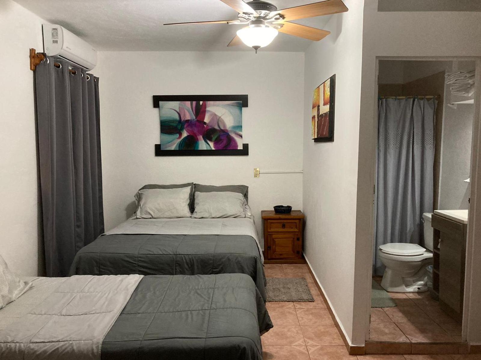 Family Room photo 3