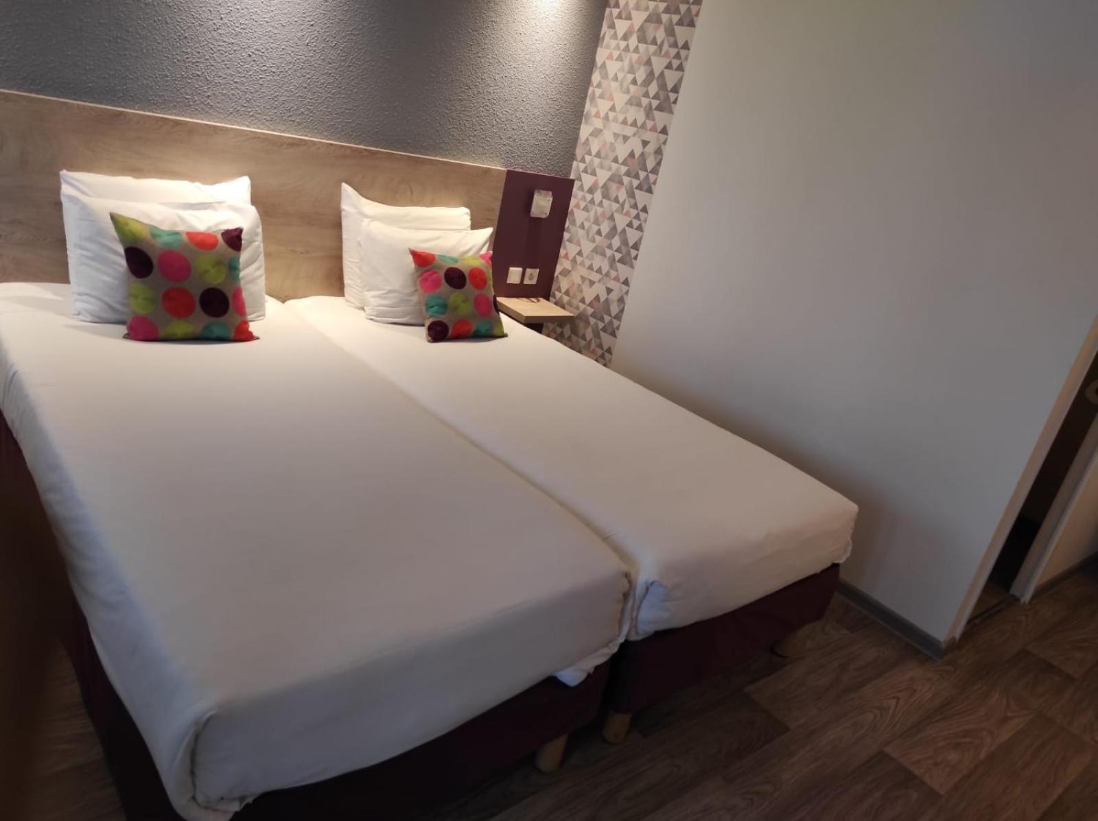 Twin Room - Photo 1