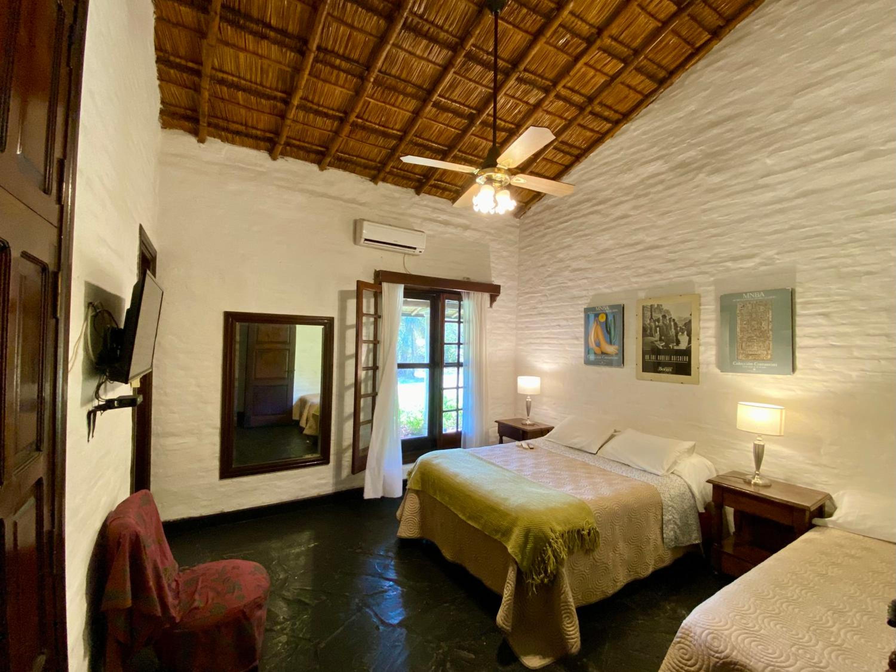 Deluxe Twin Room photo 1