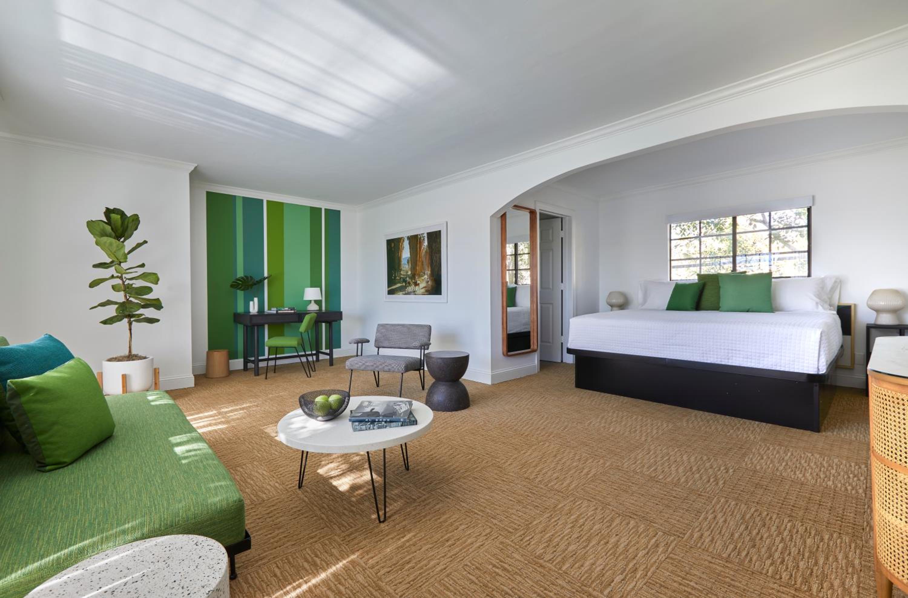 Poolside Suite photo 1