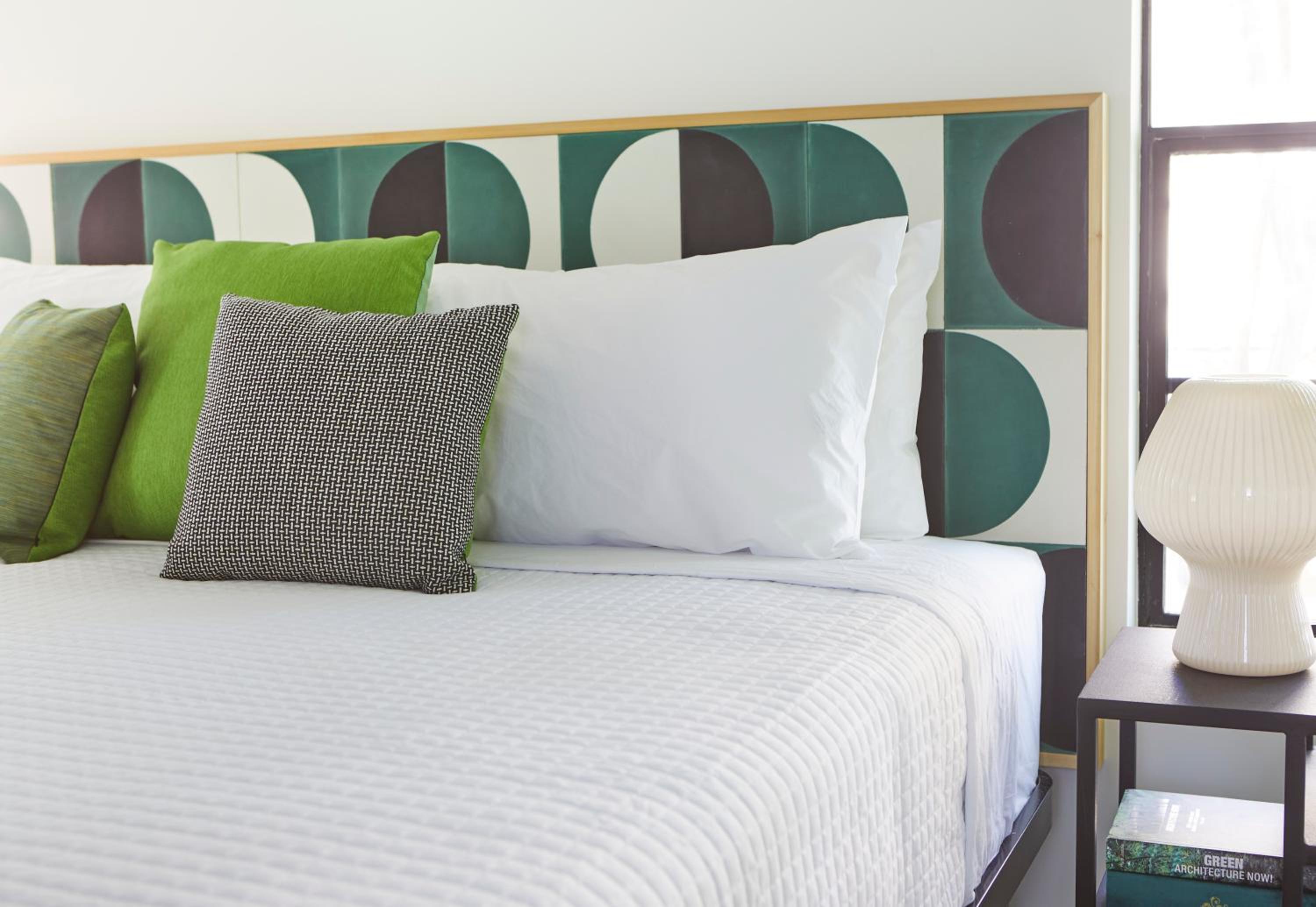Poolside Room photo 1